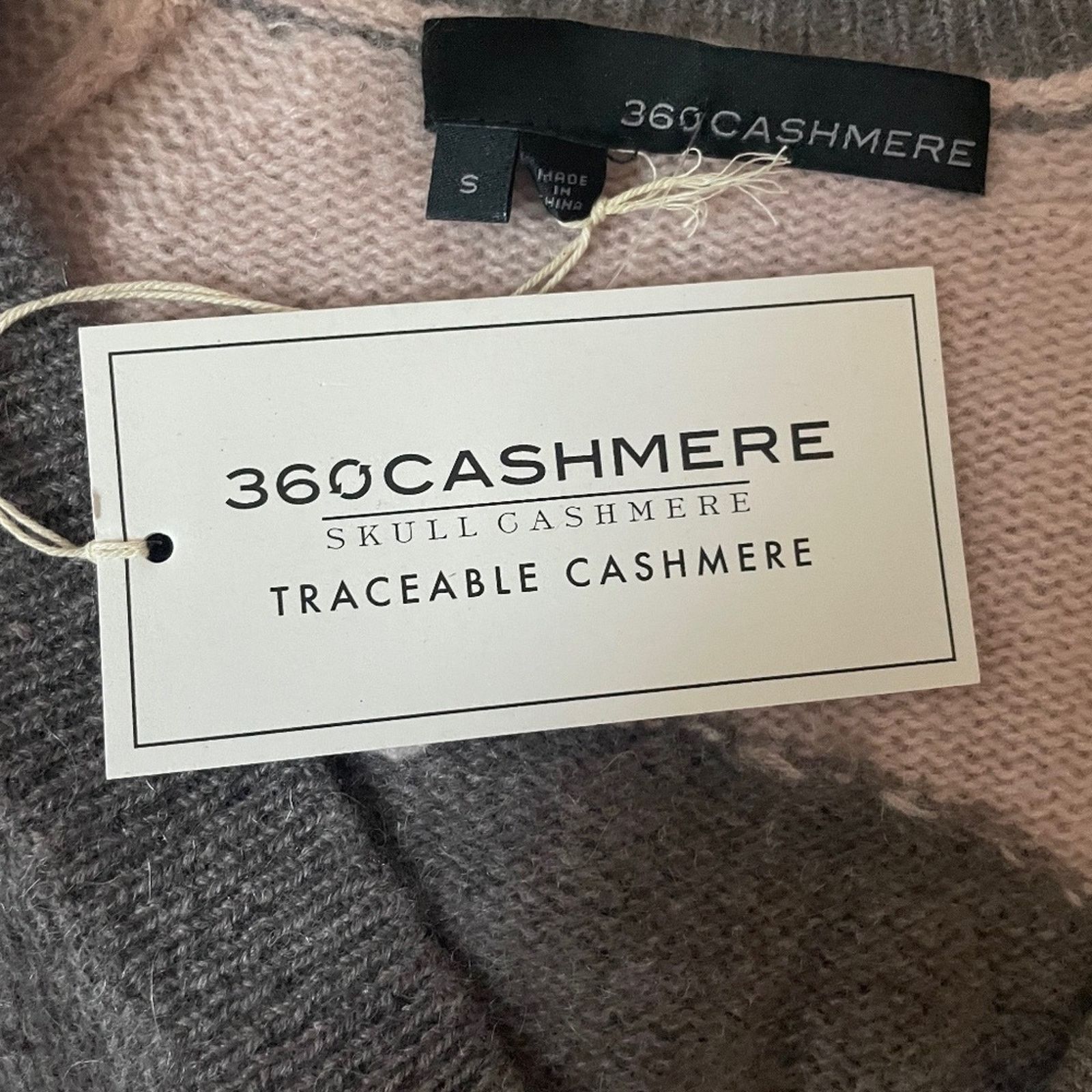 360Cashmere Skull Cashmere Sweater with Sleeves Detail from 360 Cashmere Size S / US 4 / IT 40 - 6 Thumbnail