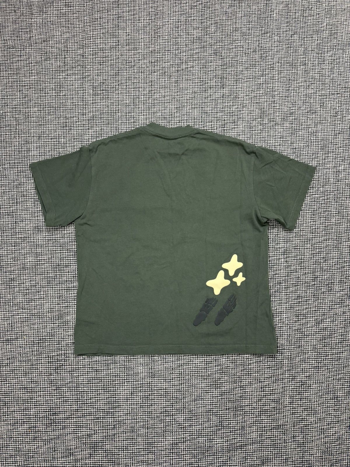 Broken Planet Broken planet puff print streetwear tee space trails Size US S / EU 44-46 / 1 - 2 Thumbnail