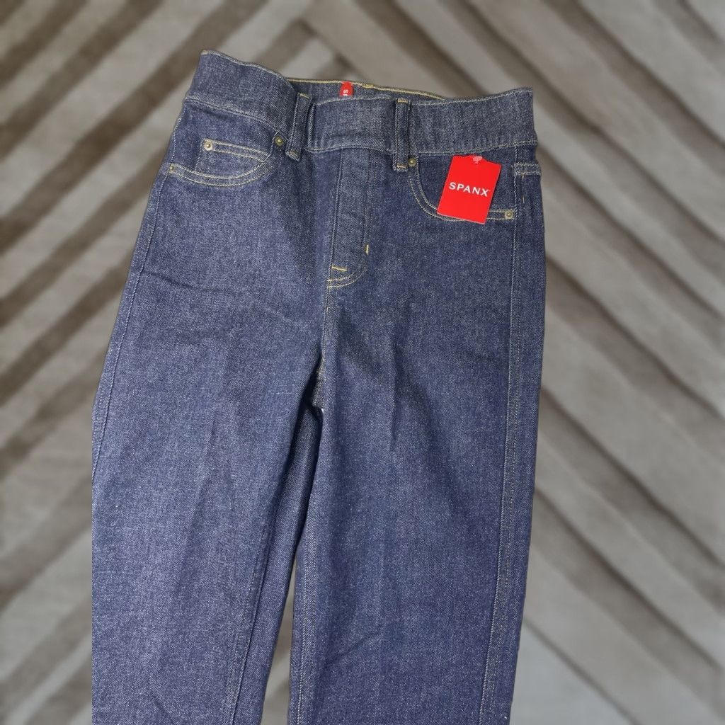 Spanx NWT Spanx Jeans Flared EveryWear Kick High Rise Raw Indigo Womens XS Blue Style 20699R Size 26" / US 2 / IT 38 - 1 Thumbnail