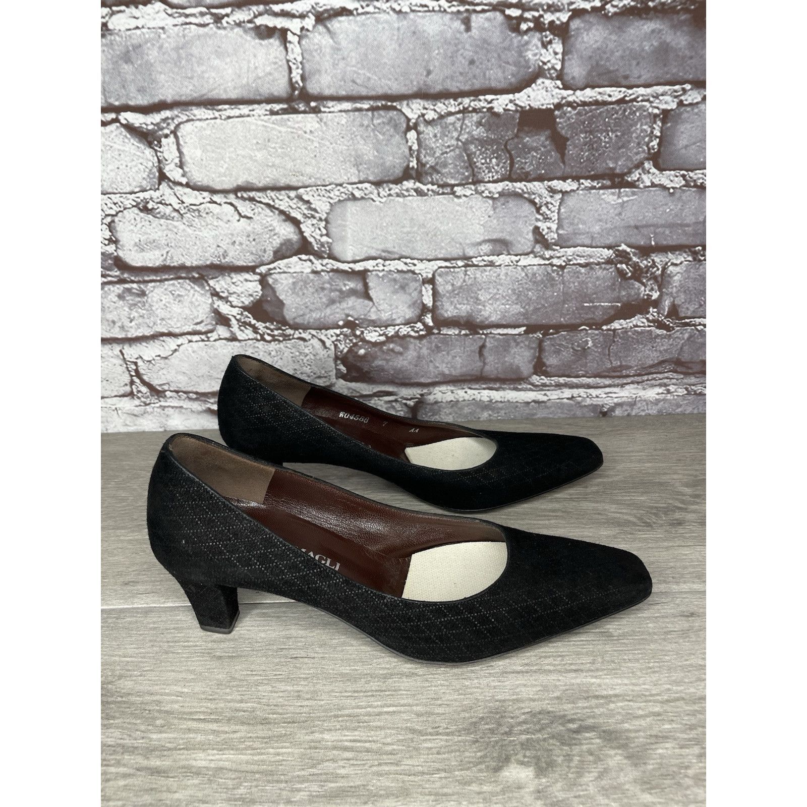 Bruno Magli Bruno Magli Vero Cuoio Black Suede Leather Diamond VTG Heels Size US 7 / IT 37 - 20 Thumbnail