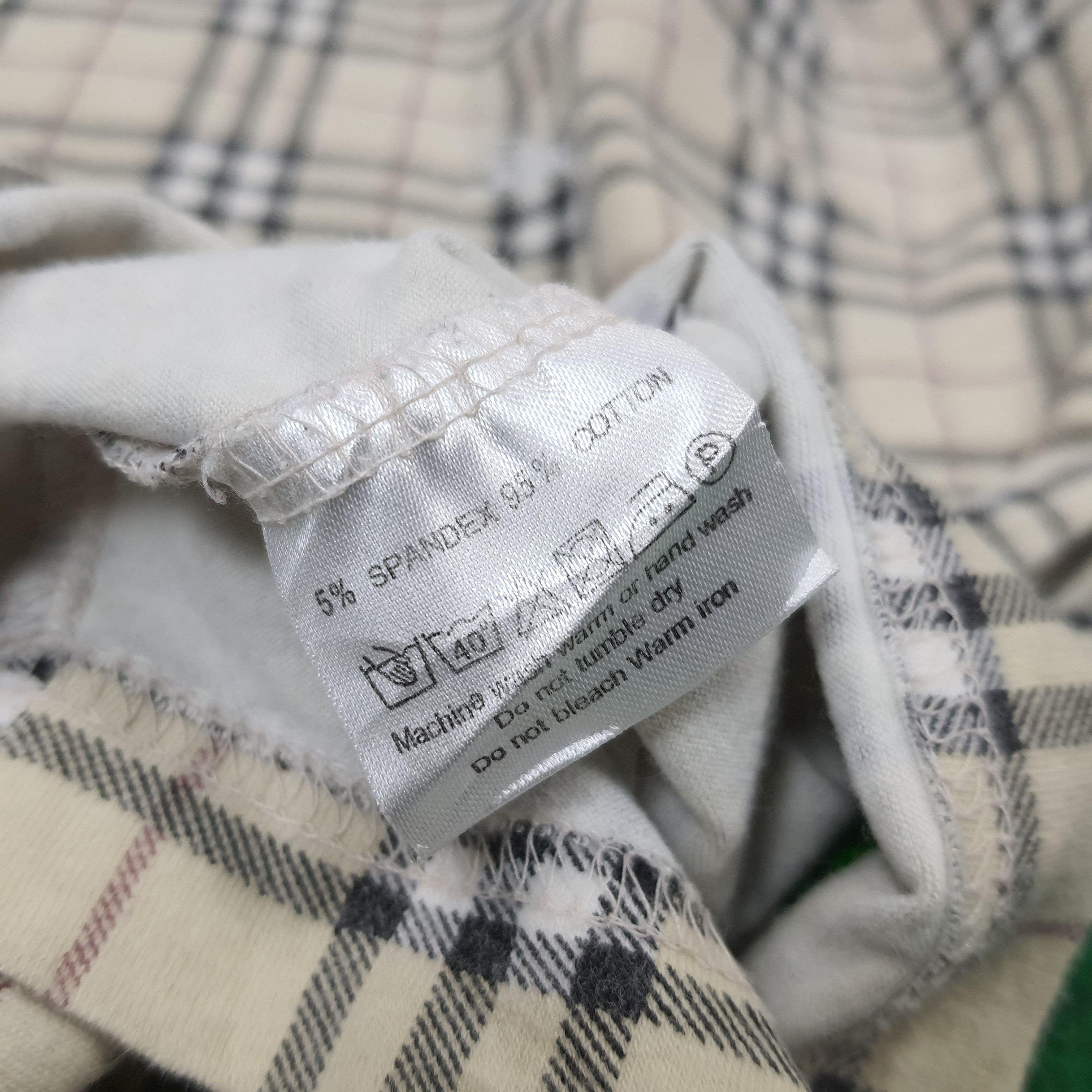 Burberry × Vintage Vintage Burberry London Nova Check Tshirt C219N33 Size S / US 4 / IT 40 - 5 Thumbnail
