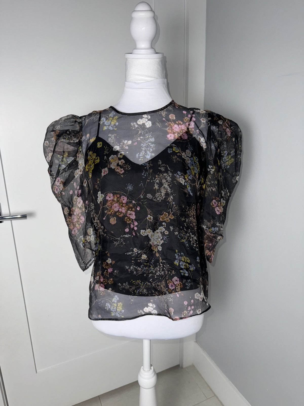Cinq a Sept Cinq a Sept Sakura Erin Puff Sleeve Blouse/ Size Small Size S / US 4 / IT 40 - 4 Thumbnail