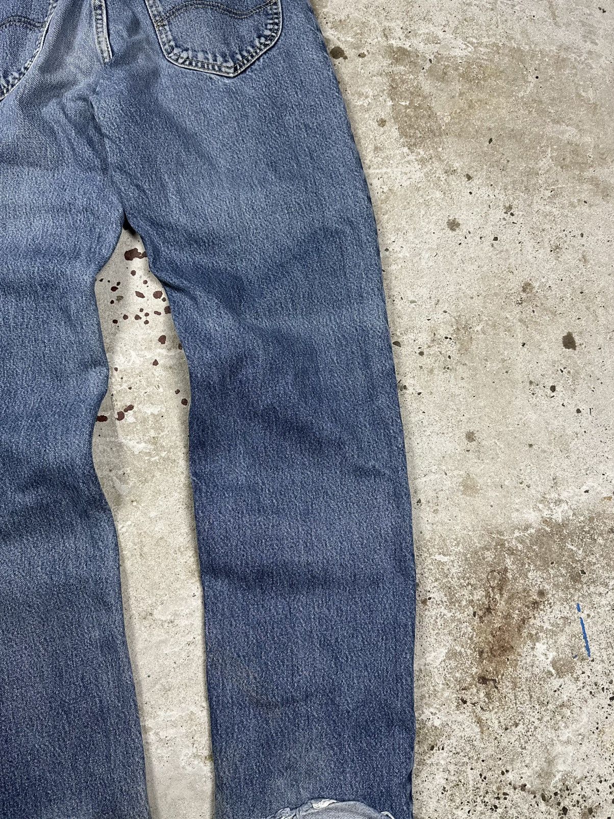 Lee × Vintage Vintage 90s Lee Distressed Blue Denim Pants Brooklyn Size US 32 / EU 48 - 12 Thumbnail