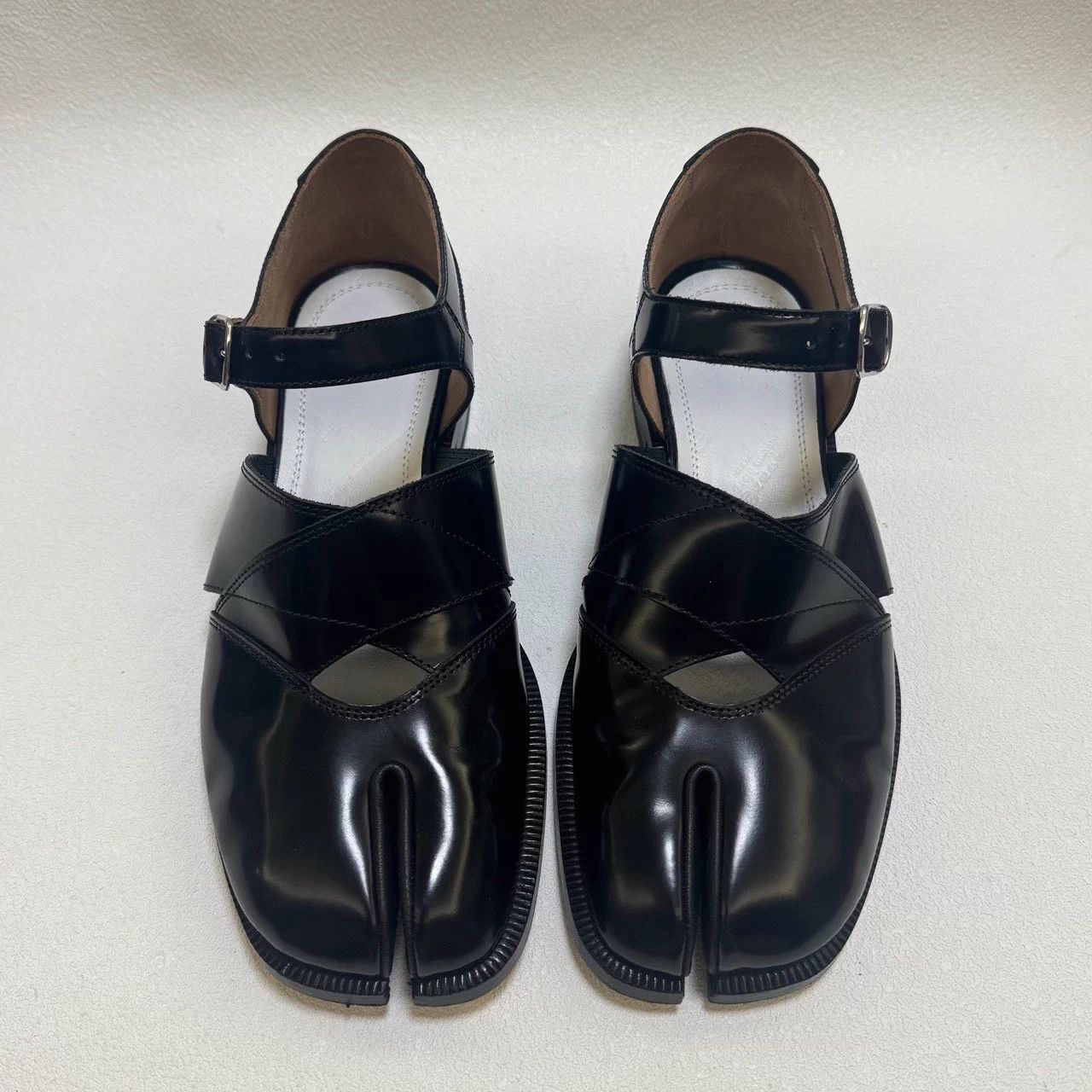 Maison Margiela Maison Margiela criss-cross Mary Jane Tabi. Size US 9 / IT 39 - 2 Thumbnail