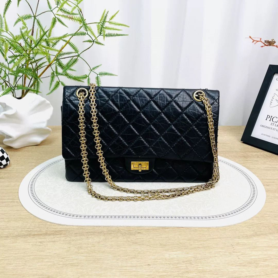 Chanel Pre-loved Bag Very good condition Size ONE SIZE - 1 Thumbnail