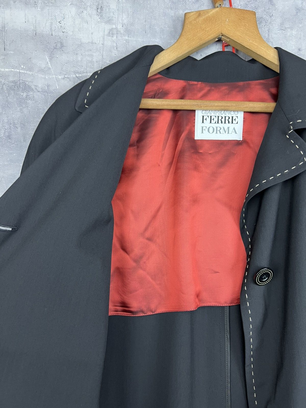 Gianfranco Ferre Gianfranco Ferre Forma Black Women’s Trench Size IT 50 EU44 Size XL / US 12-14 / IT 48-50 - 10 Thumbnail
