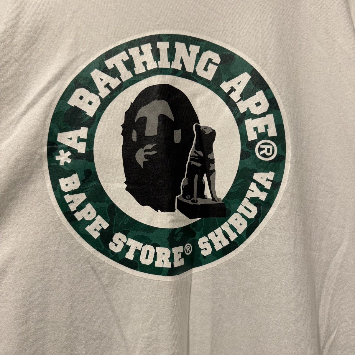 Bape A Bathing Ape Bape Store Shibuya White Green T shirt Size US XXL / EU 58 / 5 - 3 Thumbnail