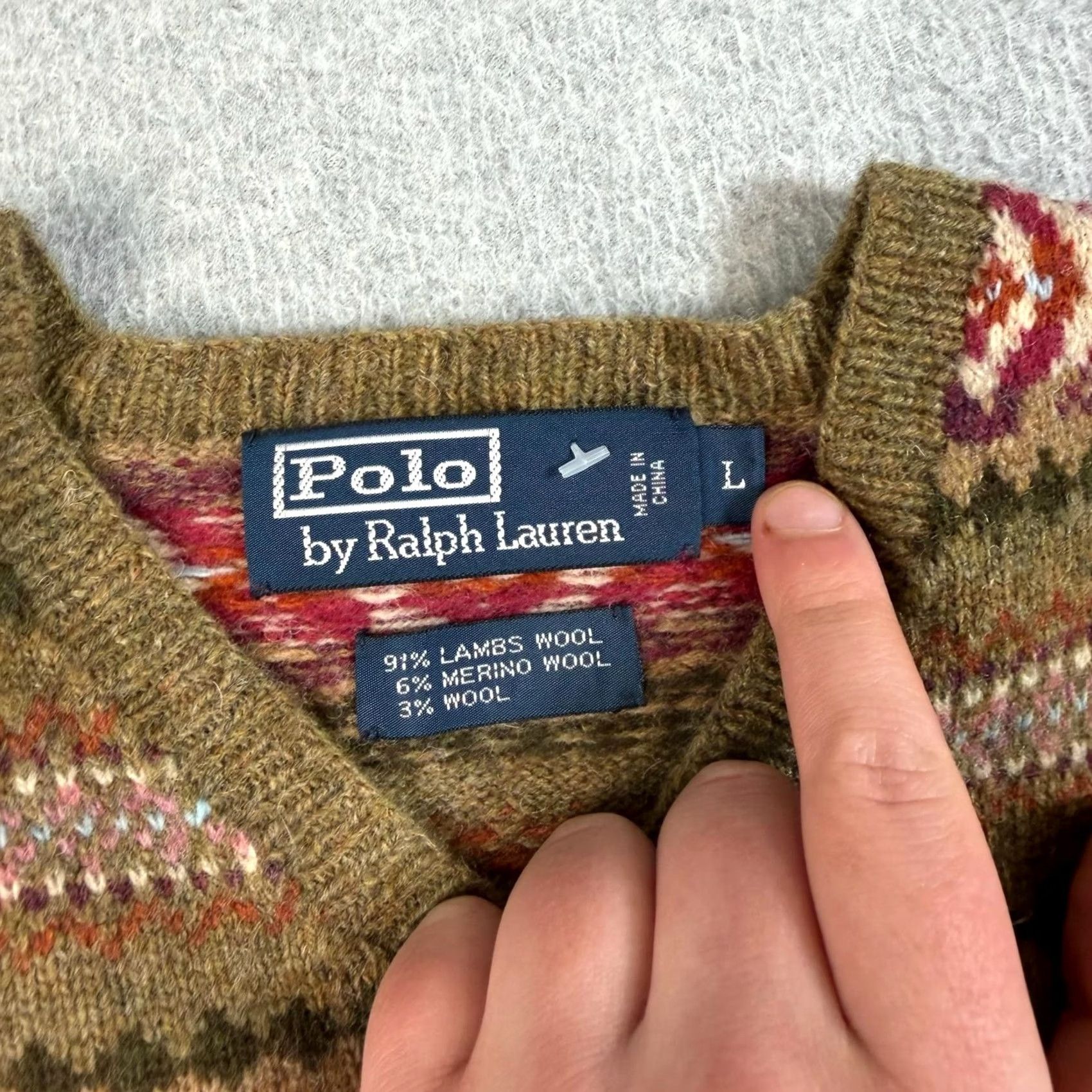 Polo Ralph Lauren Polo Ralph Lauren Wool Sweater Mens L Brown Fair Isle Knit V-Neck Heavyweight Wool Holiday Casual Winter Size US L / EU 52-54 / 3 - 3 Thumbnail
