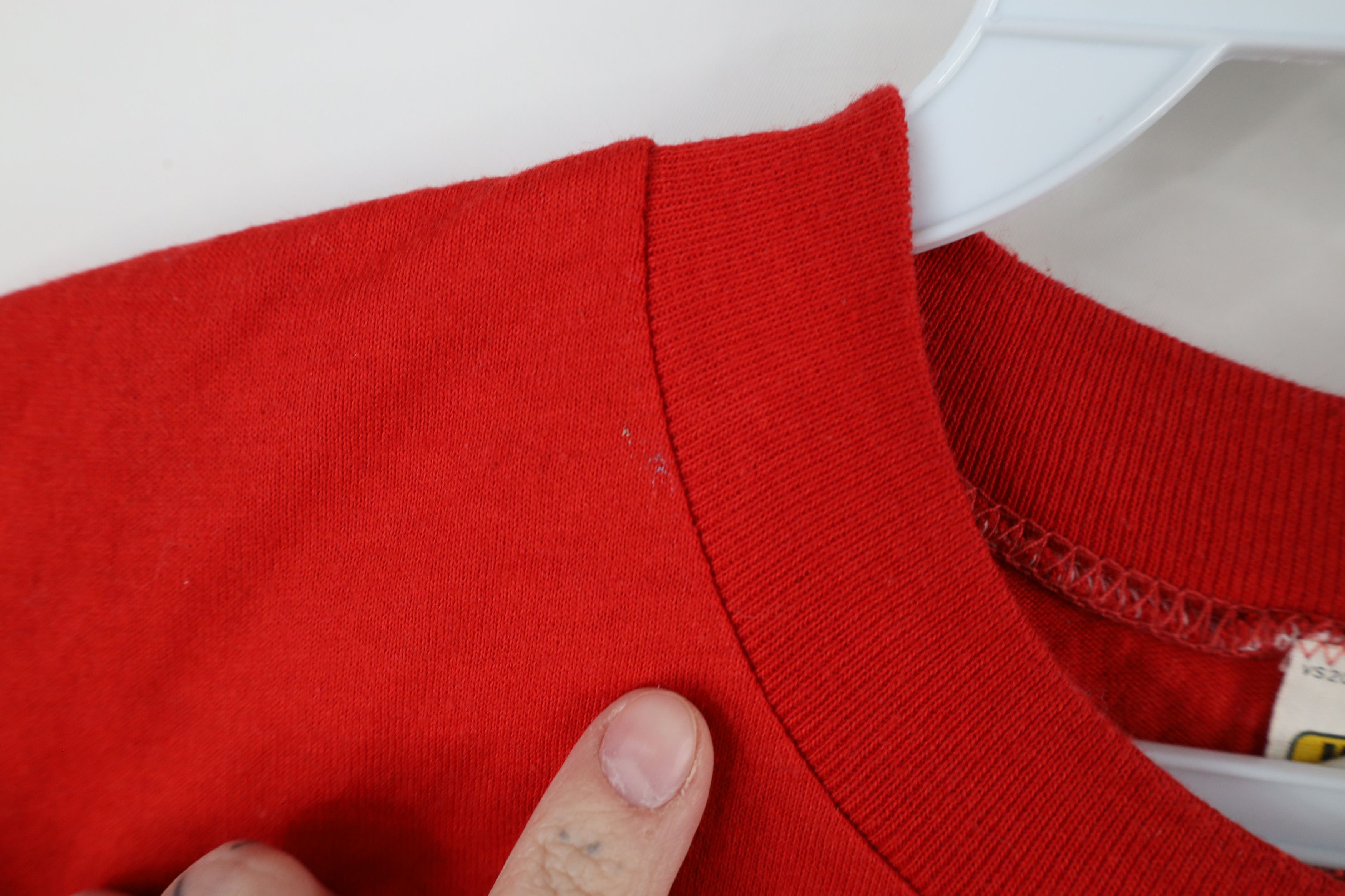 Vintage Vintage 70s 80s Striped Boston University T-Shirt Red USA Size US L / EU 52-54 / 3 - 8 Thumbnail