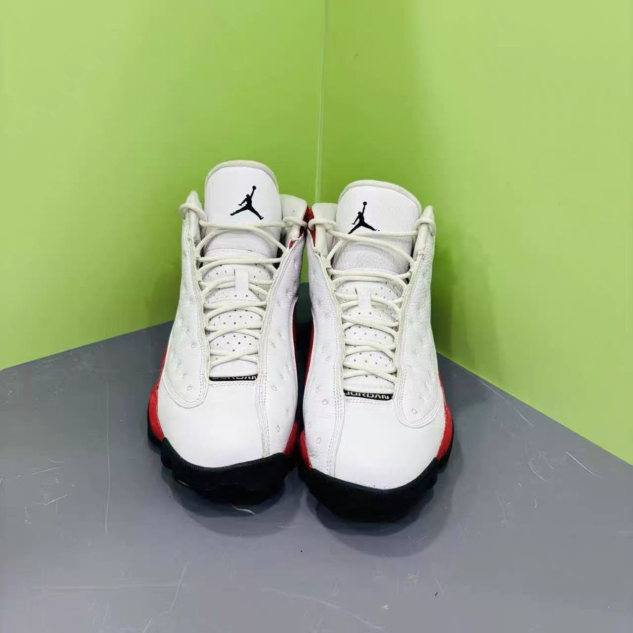 Jordan Brand Air Jordan 13 Mid Top Basketball Shoes K15 Size US 9.5 / EU 42-43 - 2 Thumbnail