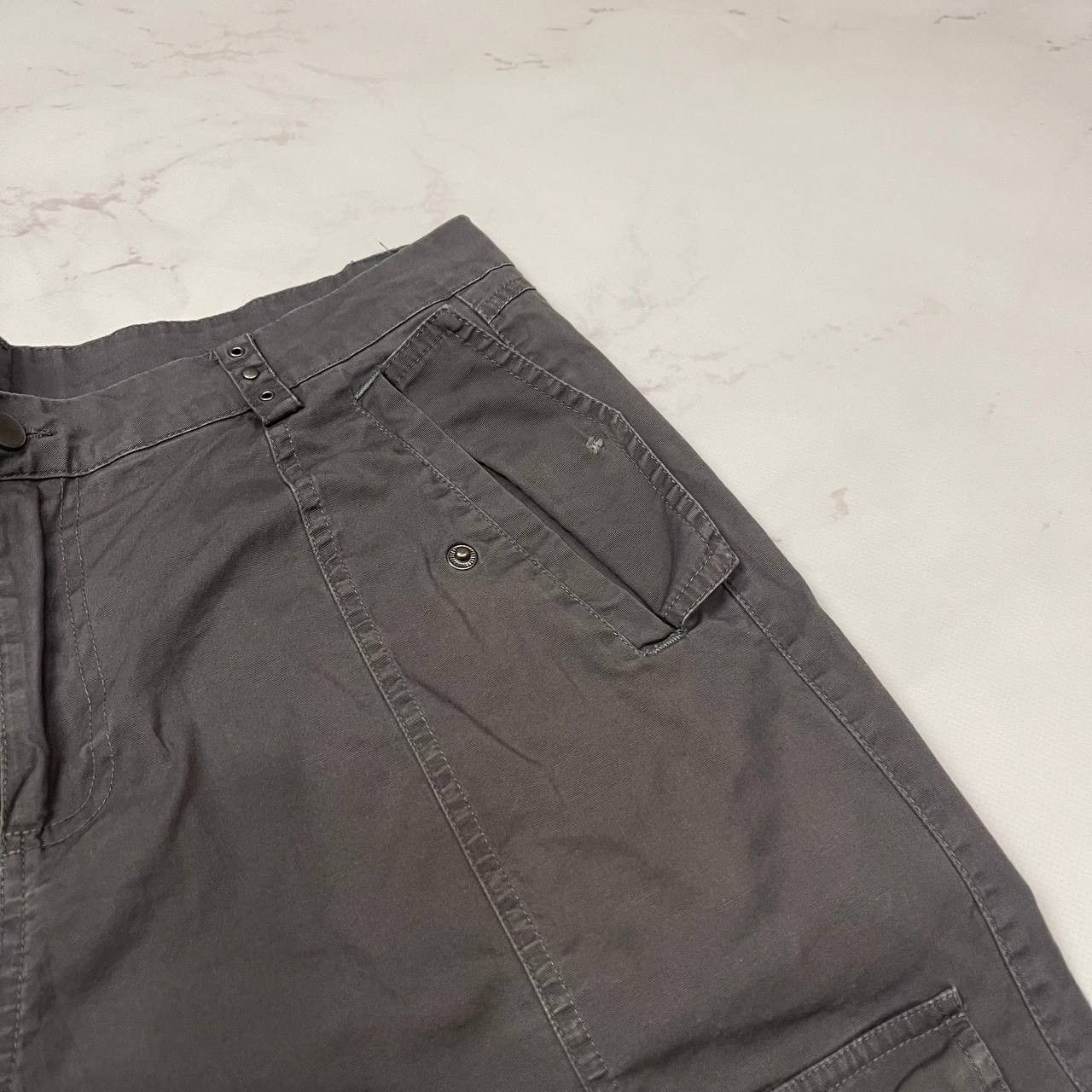 Ed Hardy Ed Hardy Urban Outfitters Y2K 90s Style Grey Cargo Size XL Size US 36 / EU 52 - 13 Thumbnail