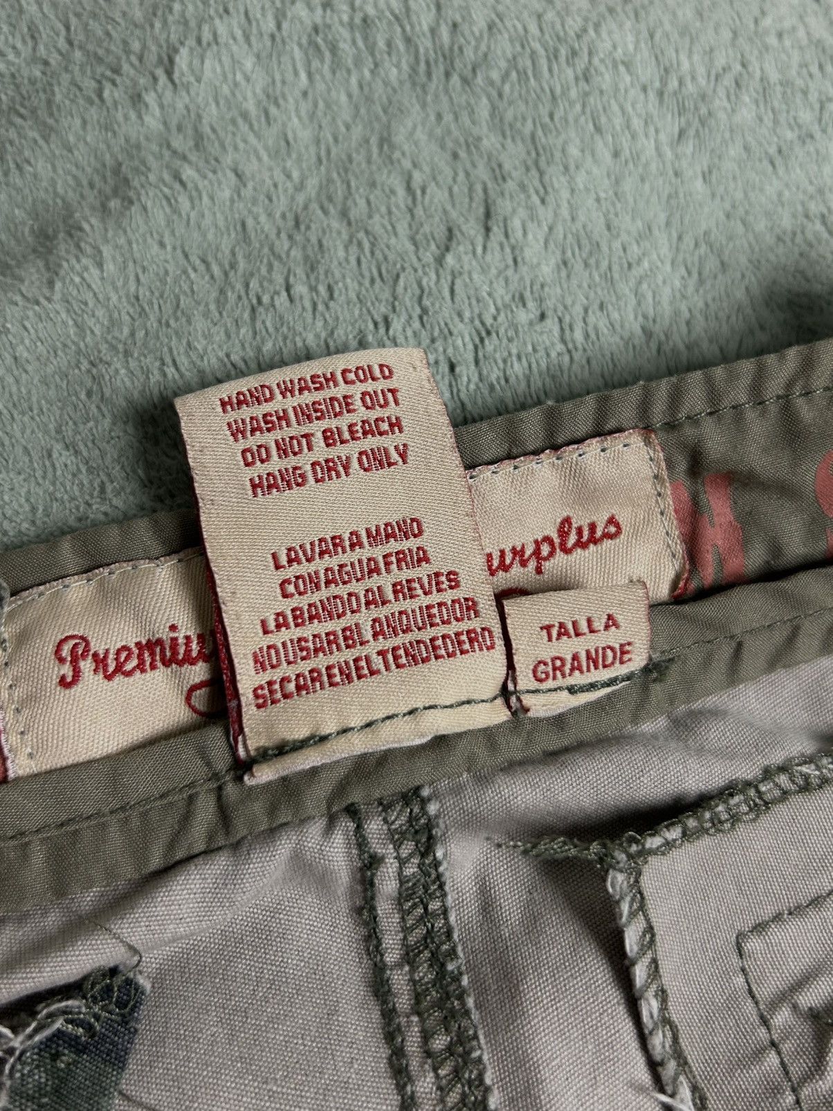Japanese Brand Y2K Military Camo Baggy Cargo Pants 00s Studs & Rhinestones Size US 29 - 11 Thumbnail