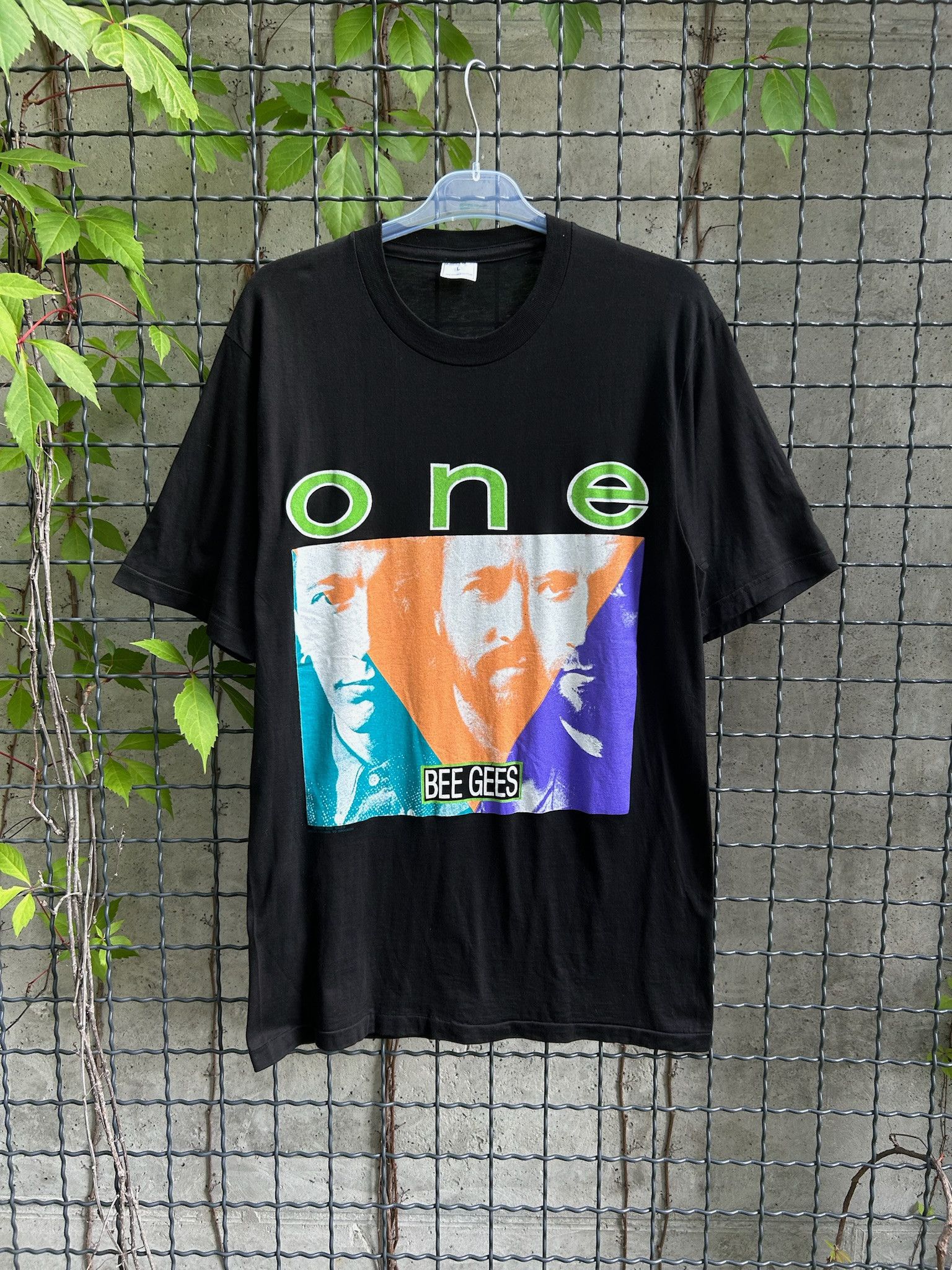 Band Tees Vintage 1989 Bee Gees One For All Tour T-shirt Size US L / EU 52-54 / 3 - 1 Thumbnail