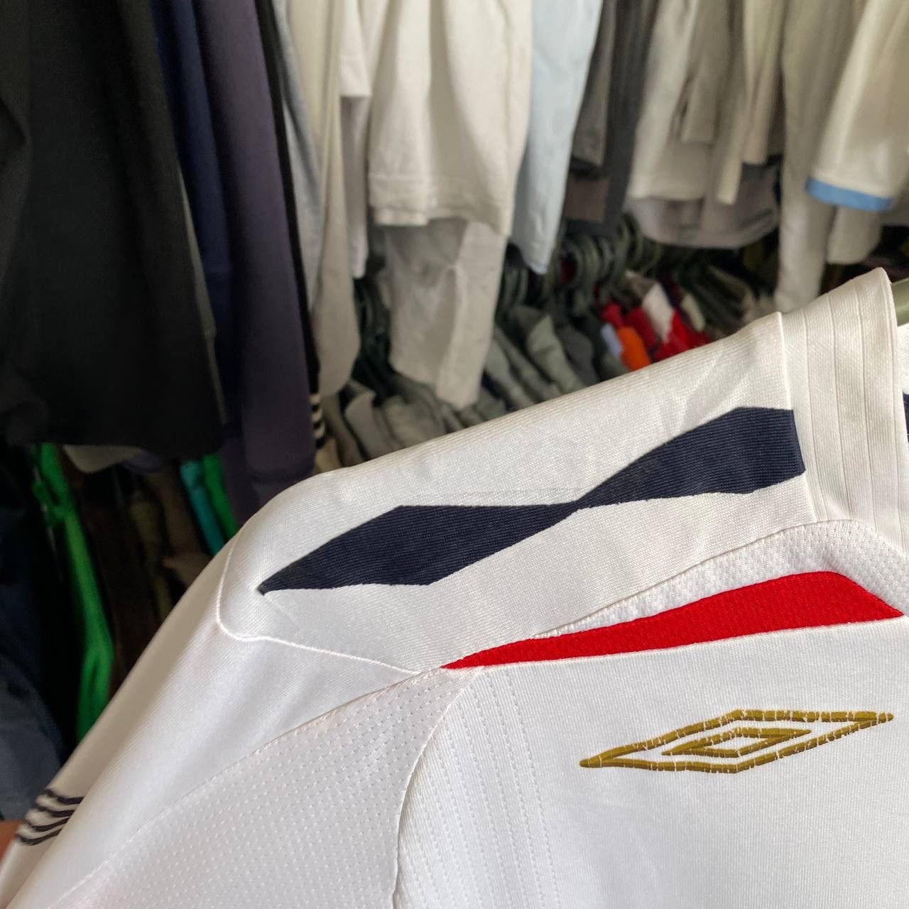 Umbro × Vintage Vintage Umbro England 2007 National Soccer team jersey Size US M / EU 48-50 / 2 - 8 Thumbnail