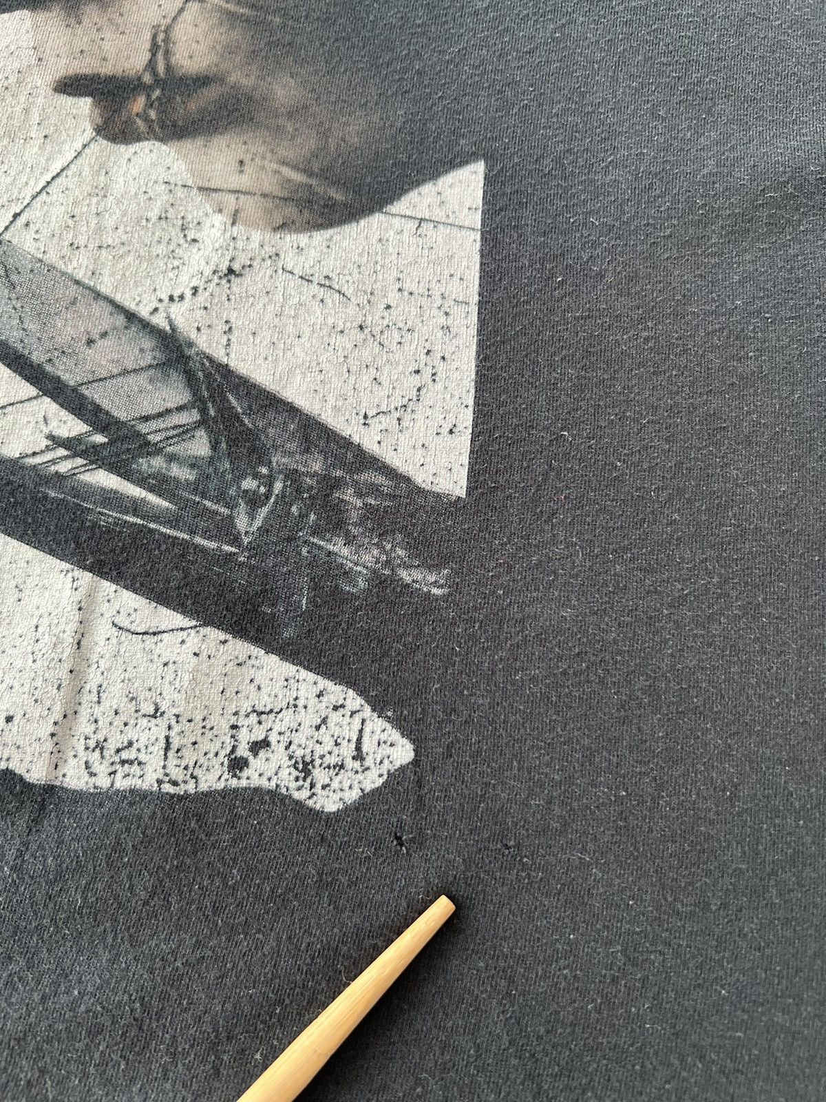 Vintage Vintage 2016 Edward Scissorhands Johnny Depp Movie T-shirt Size US S / EU 44-46 / 1 - 8 Thumbnail