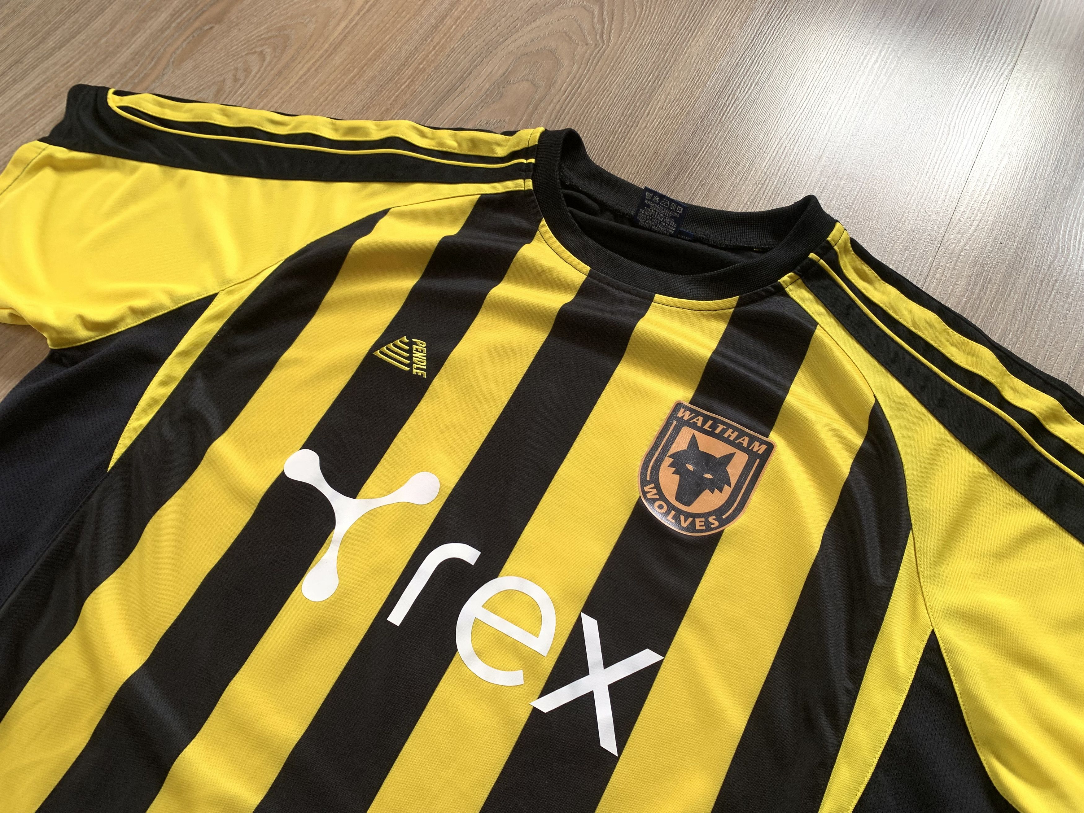 Vintage Pendle Waltham Wolwes Footbal Club Jersey Size US XL / EU 56 / 4 - 4 Thumbnail