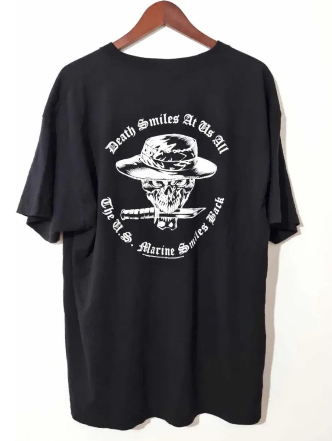 Vintage Vintage Us Marines tshirt smiles back real XL Size US XL / EU 56 / 4 - 1 Thumbnail
