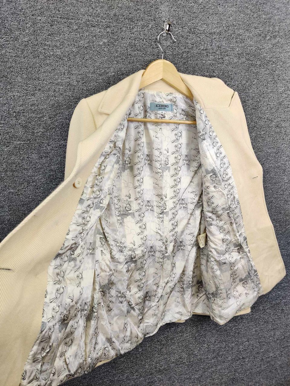 Iceberg Vintage 90's Iceberg History Bug Bunny Double Breasted Coat Size US M / EU 48-50 / 2 - 8 Thumbnail