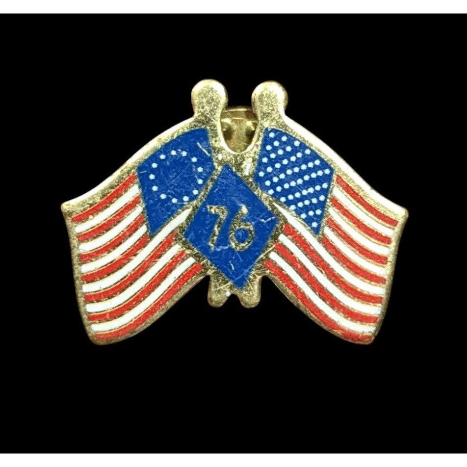 Other Vintage 1976 Spirit Of 76 Bicentennial US Flag Lapel Pin Size ONE SIZE - 1 Thumbnail