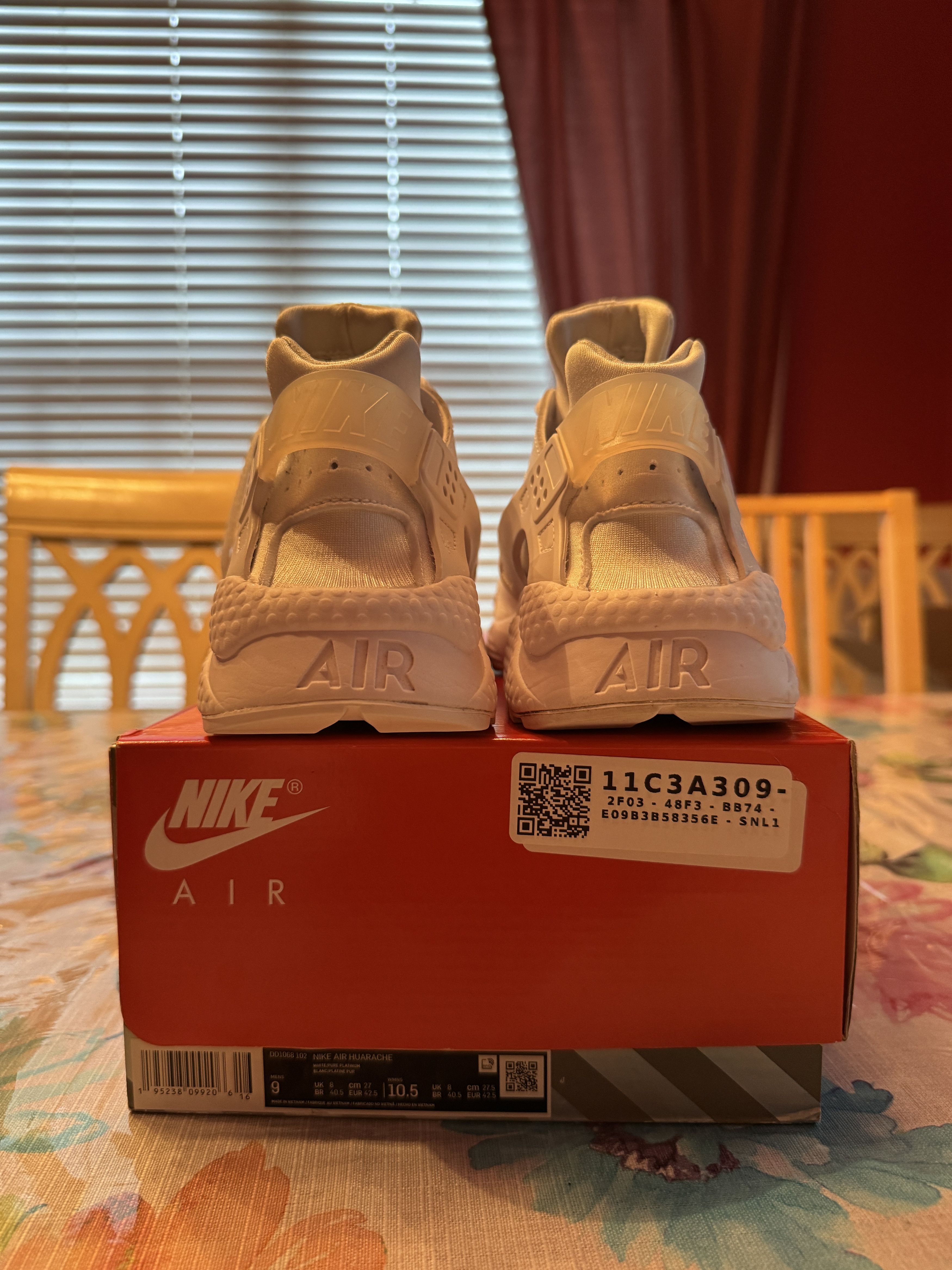 Nike Nike Air Hurache Size US 9 / EU 42 - 5 Thumbnail