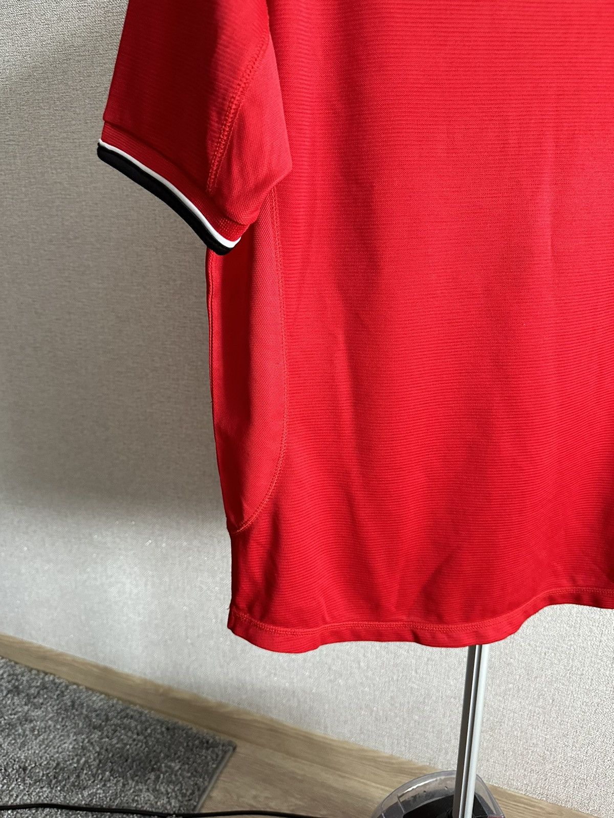 Umbro 2000/02 Umbro Manchester United Distressed Soccer Jersey Size US L / EU 52-54 / 3 - 19 Thumbnail
