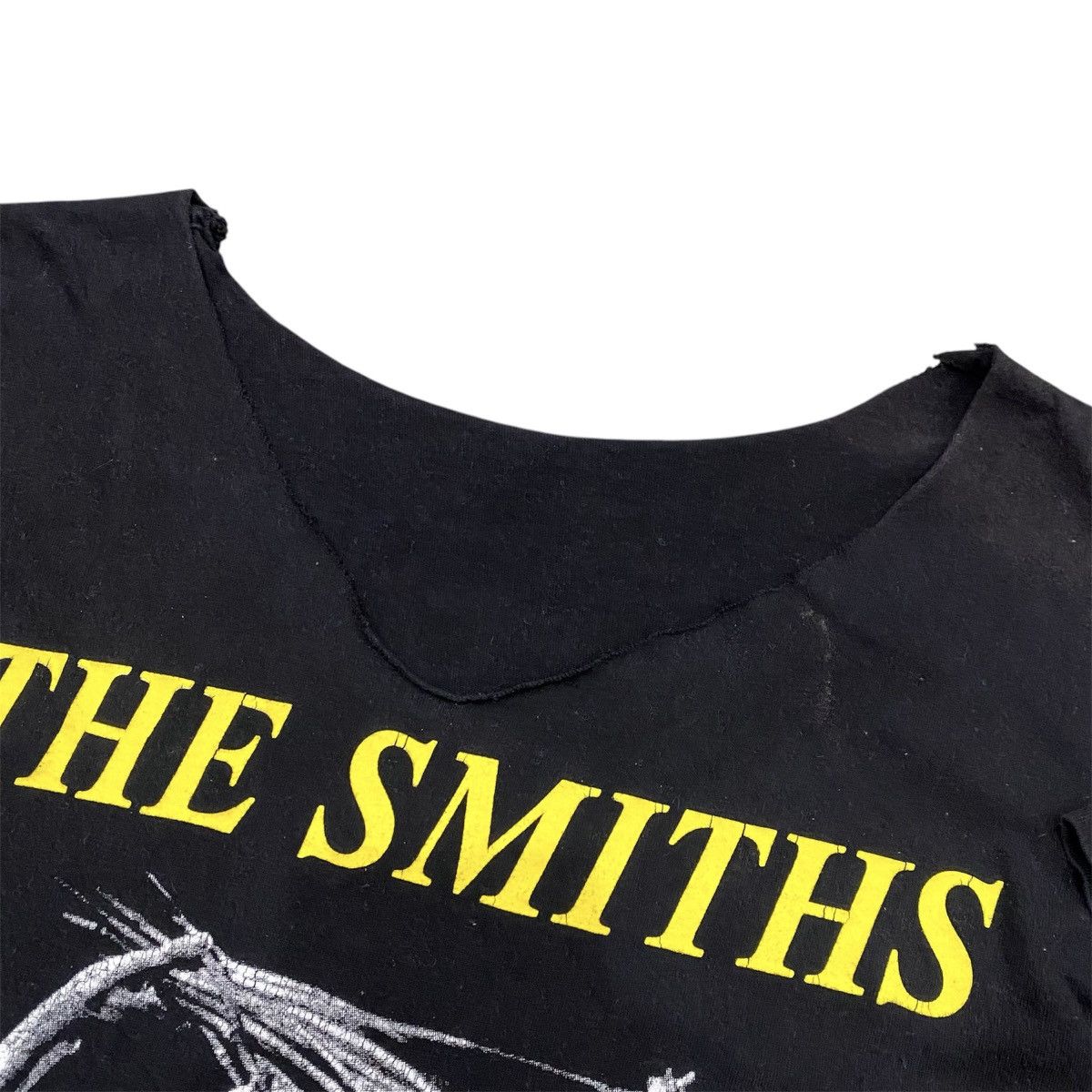 Band Tees The Smiths Rock Band Distressed Tshirt Size US L / EU 52-54 / 3 - 4 Thumbnail
