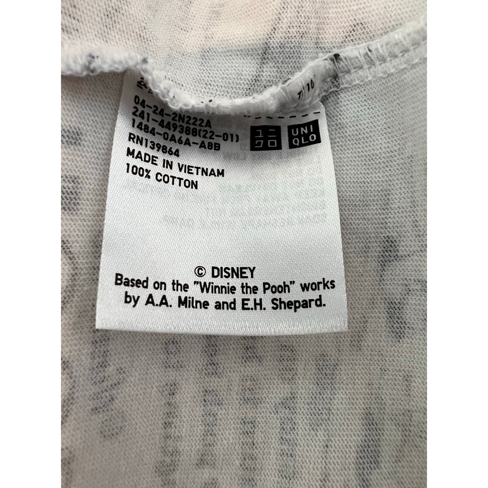 Uniqlo Uniqlo Winnie The Pooh Literature Short Sleeve T-Shirt Large Size L / US 10 / IT 46 - 7 Thumbnail