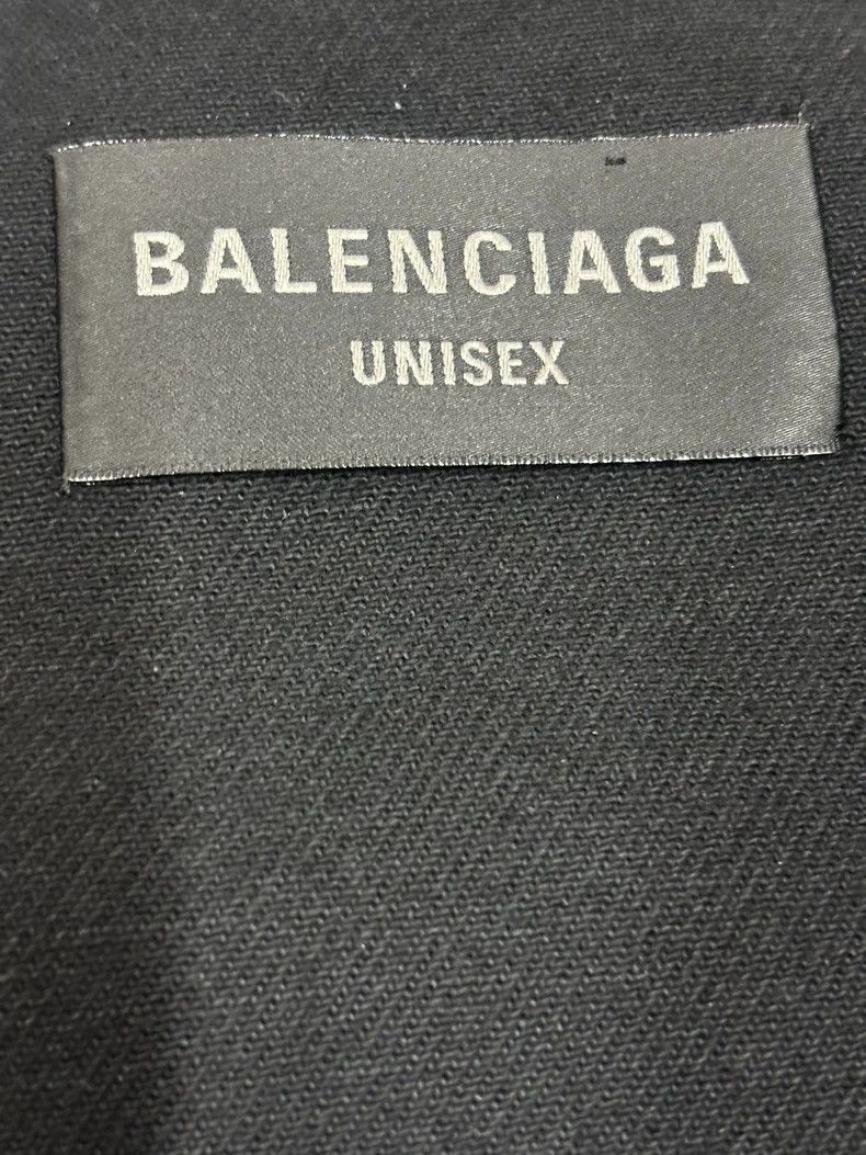 Balenciaga Balenciaga Block the waves logo Size US S / EU 44-46 / 1 - 6 Thumbnail