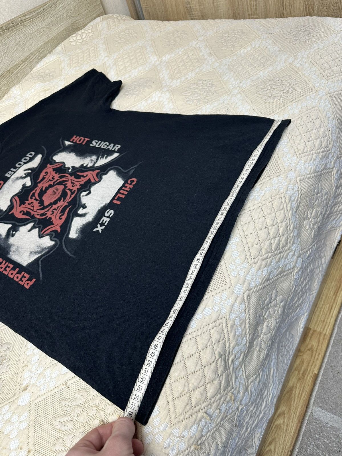 Band Tees 🔥 Red Hot Chili Peppers Blood Sugar Sex Magik Tee Shirt Y2K Size US L / EU 52-54 / 3 - 8 Thumbnail