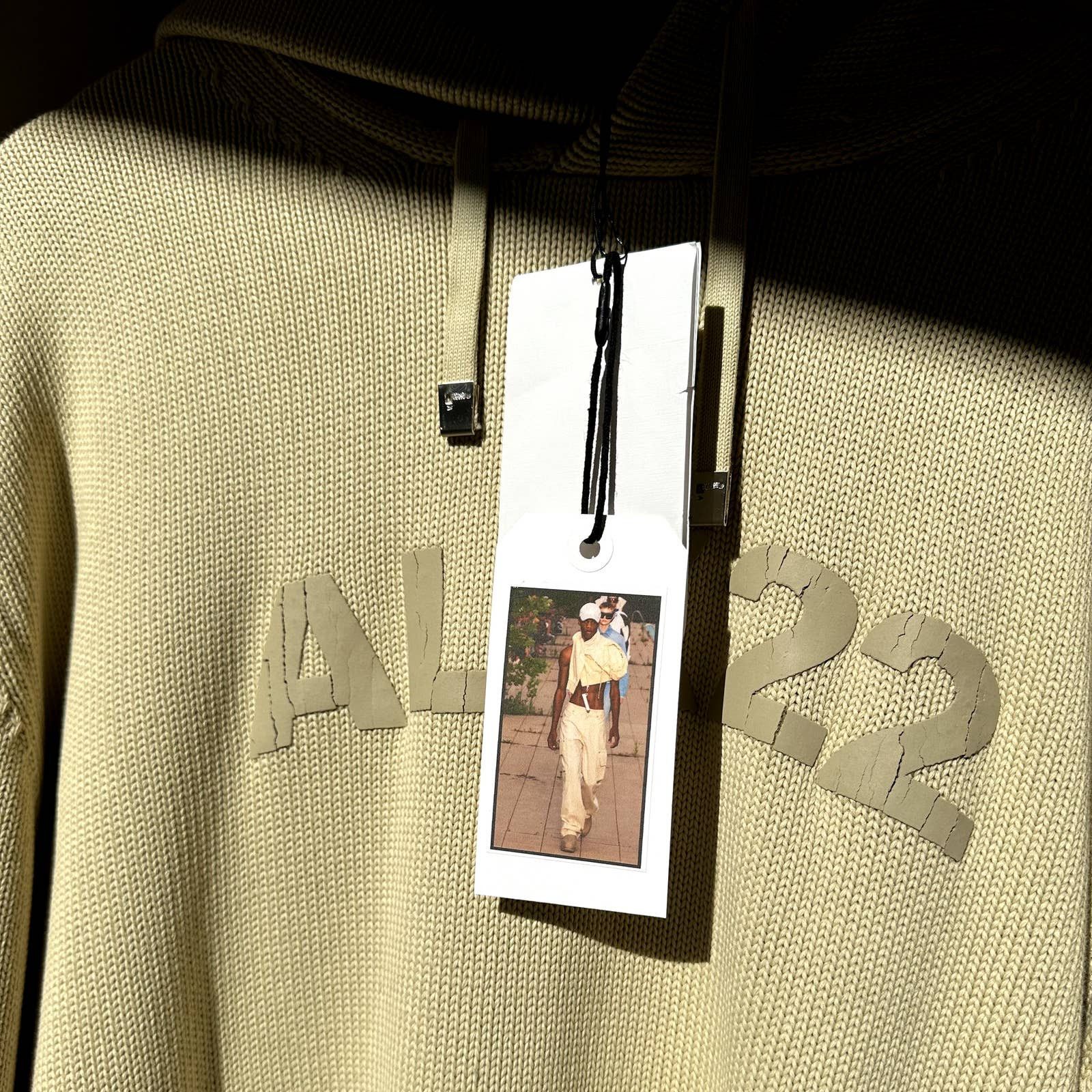 Alyx 1017 ALYX 9SM Ribbed Tonal Beige Logo Hoodie Size US L / EU 52-54 / 3 - 3 Thumbnail