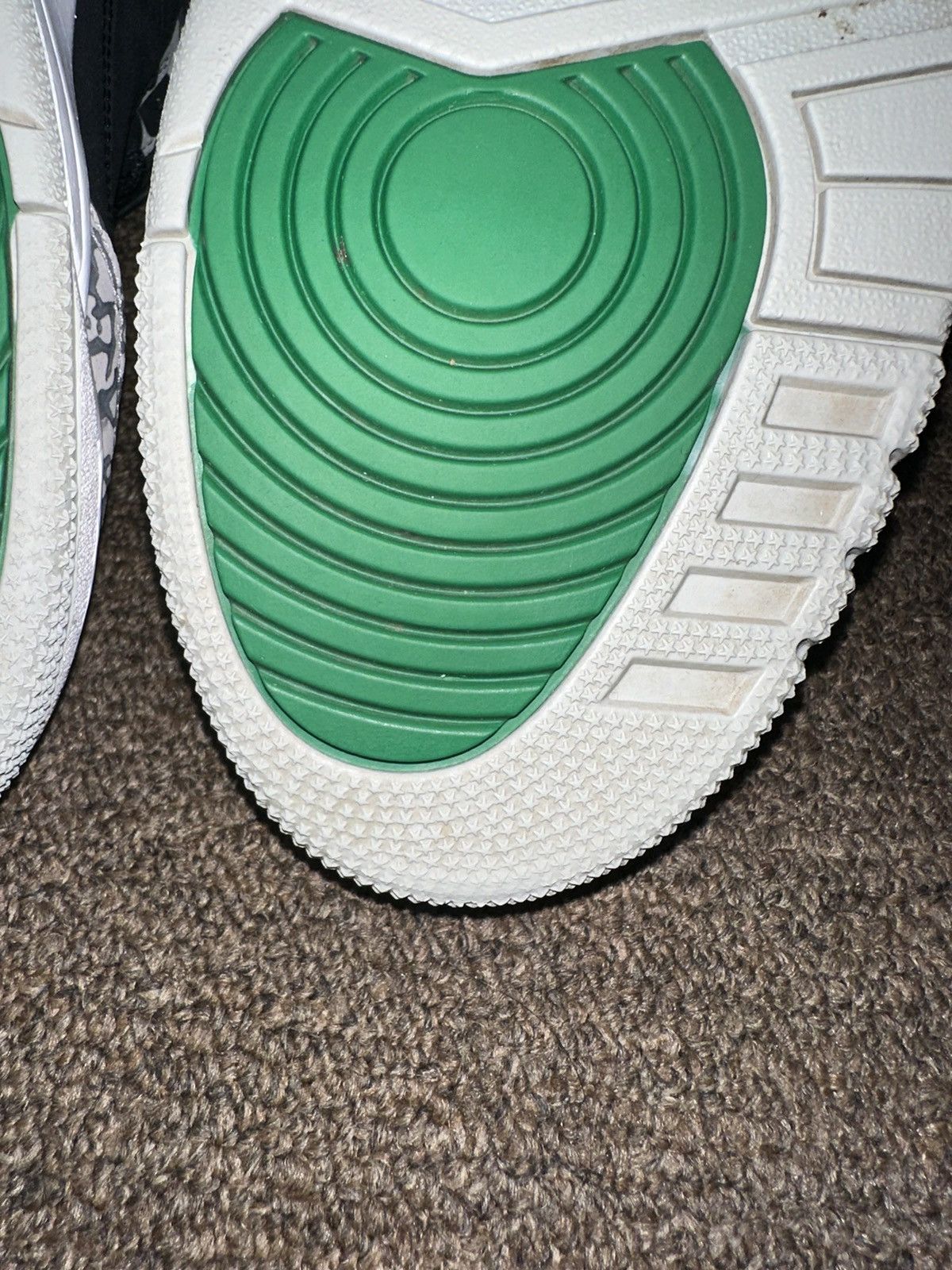 Jordan Brand Size 10.5 - Jordan 3 Retro Mid Pine Green Size US 10.5 / EU 43-44 - 11 Thumbnail