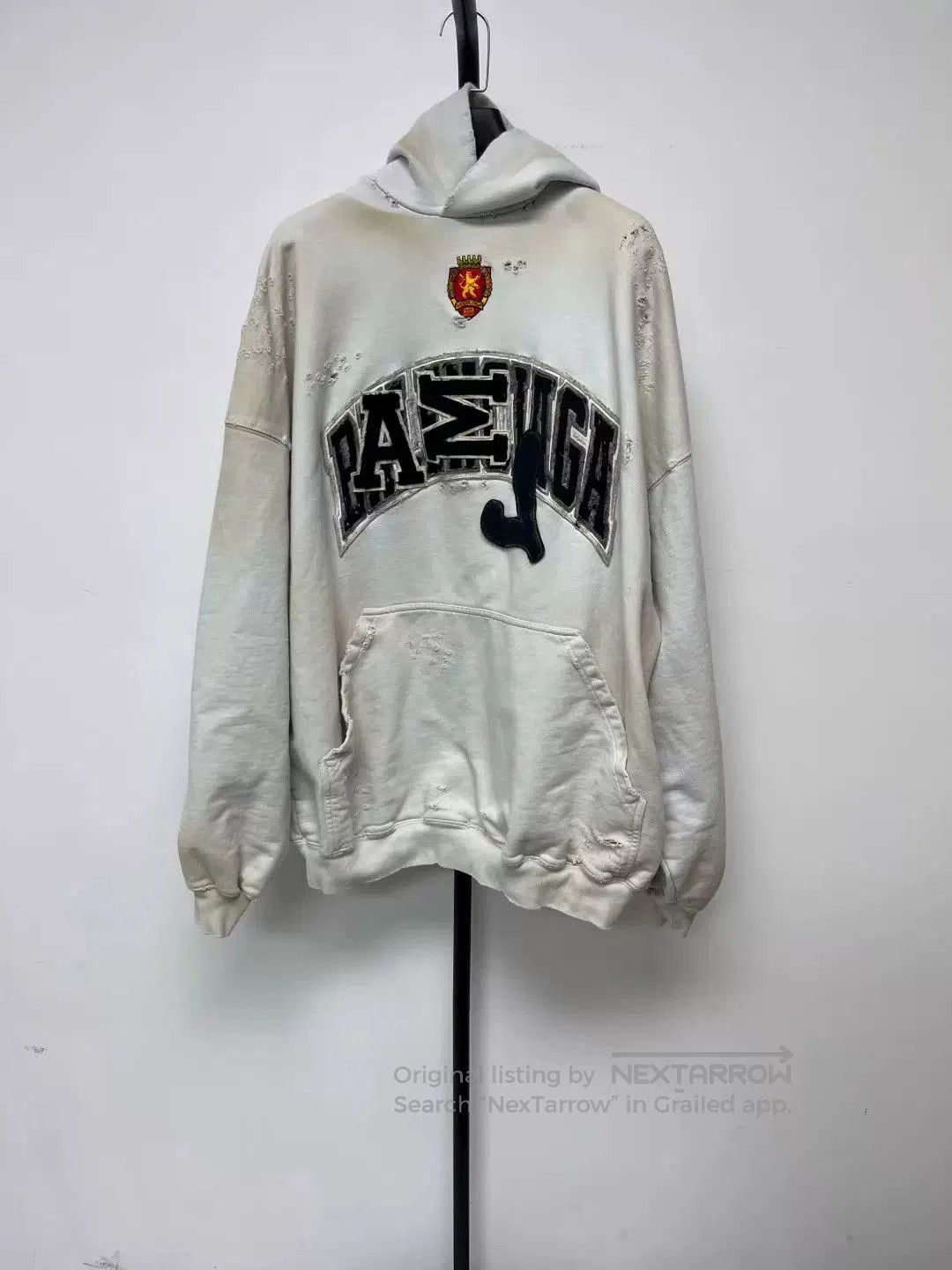 Balenciaga balenciaga white hooded sweatshirt with logo. Size US M / EU 48-50 / 2 - 1 Thumbnail