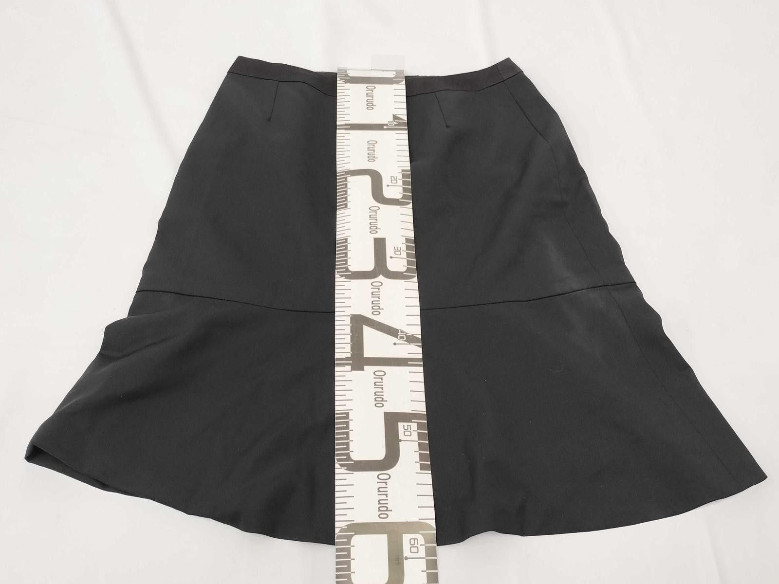 Chanel Vintage Chanel Black Skirt Size 30" / US 8 / IT 44 - 2 Thumbnail