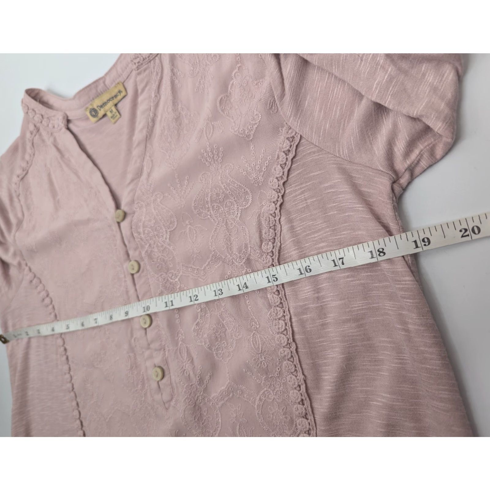 Vintage Democracy Blouse 3/4 Roll Tab Sleeve Button Front Embroidered V-Neck Pink M Womens Boho Casual Shirt Regular Fit Size M / US 6-8 / IT 42-44 - 4 Thumbnail