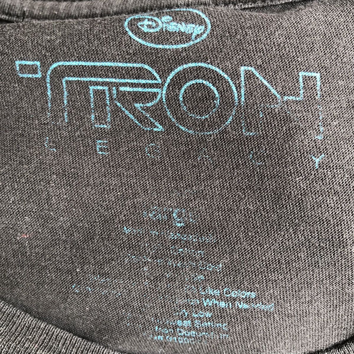 Disney Vintage Disney Merchandise Tron Legacy Daft Punk Shirt Size US M / EU 48-50 / 2 - 13 Thumbnail