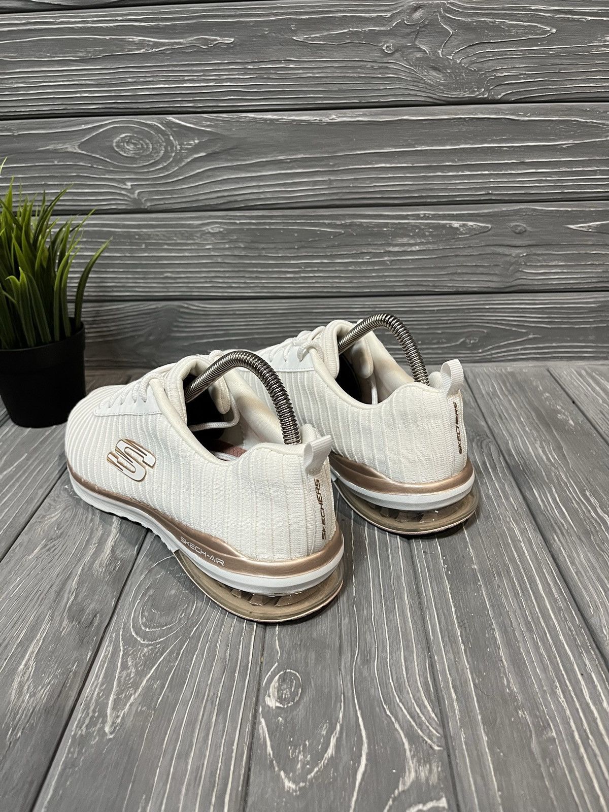 SKECHERS Women's original Skechers skech-air sneakers Size US 9 / IT 39 - 3 Thumbnail