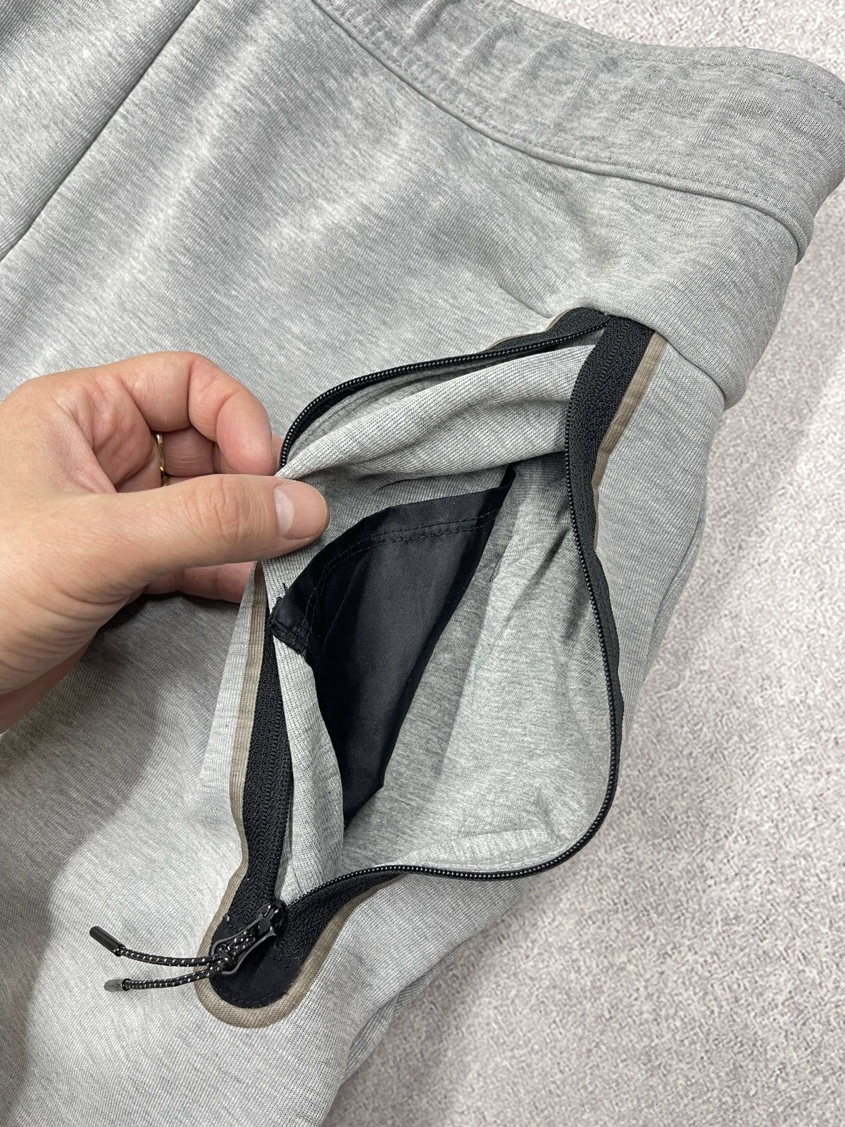 Nike Mens Nike Tech Fleece Sweatpants Grey Drill Y2K TECH ACG Size US 34 / EU 50 - 7 Thumbnail
