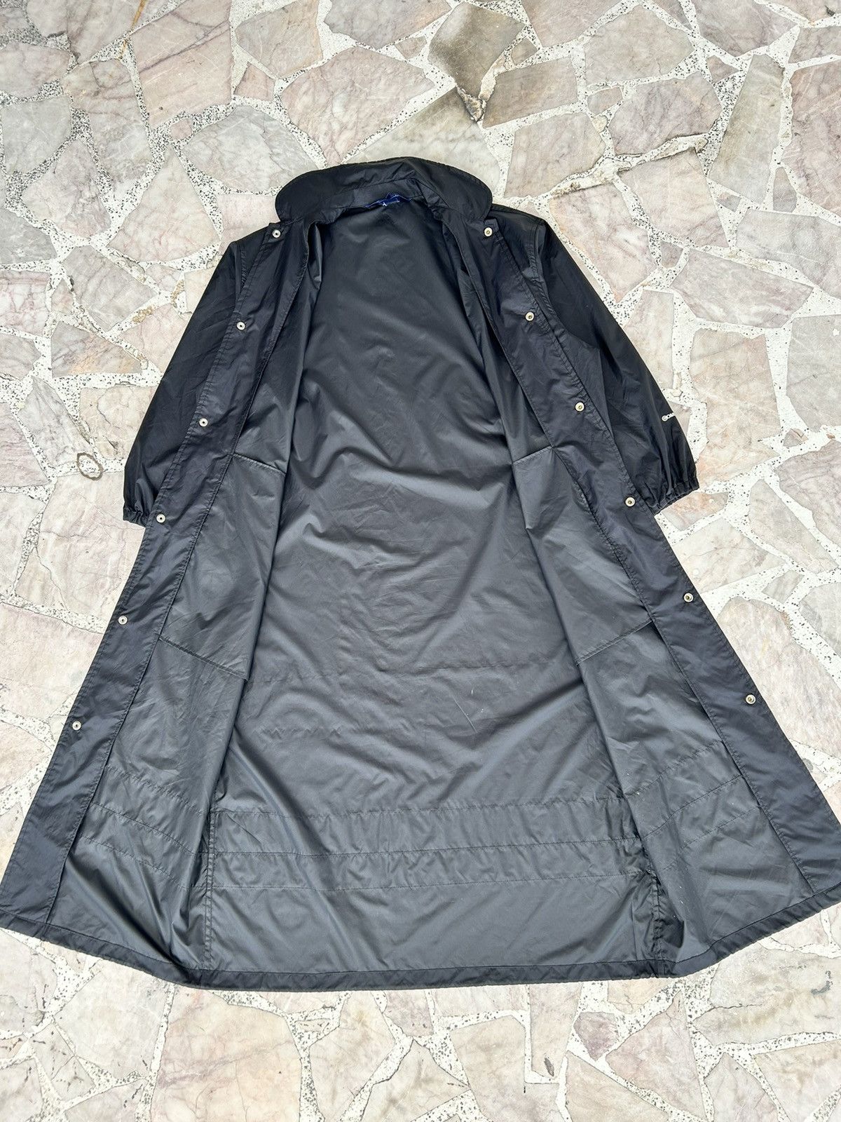 Comme des Garcons Cdg black raincoat spellout on wrist Size US L / EU 52-54 / 3 - 10 Thumbnail