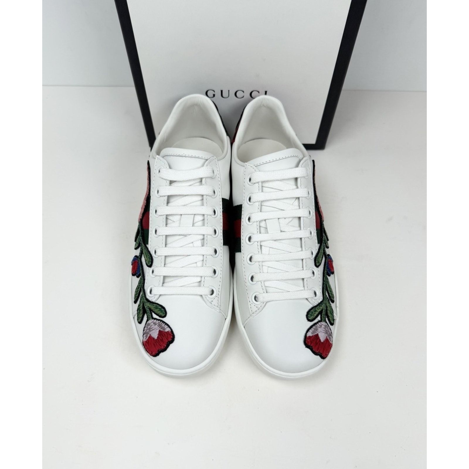 Gucci Size 36EU/6W - Gucci Ace Embroidered Floral NEW Size US 6 / IT 36 - 3 Thumbnail