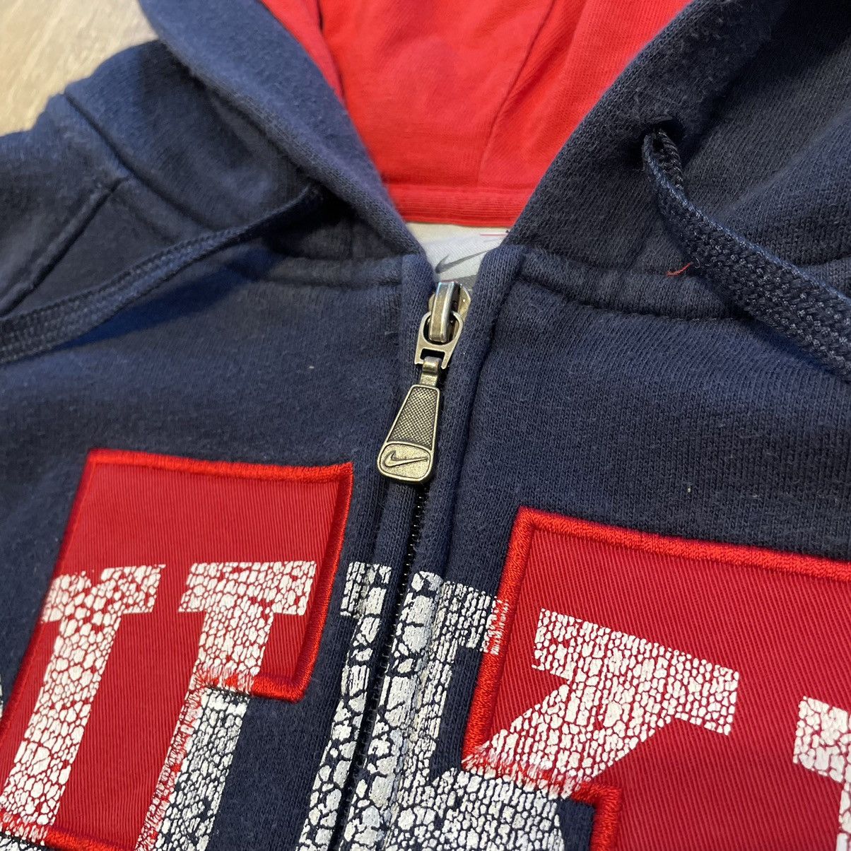 Other Crazy Vintage Nike 00’s Big Central Logo Sleeveless Hoodie Size US M / EU 48-50 / 2 - 4 Thumbnail