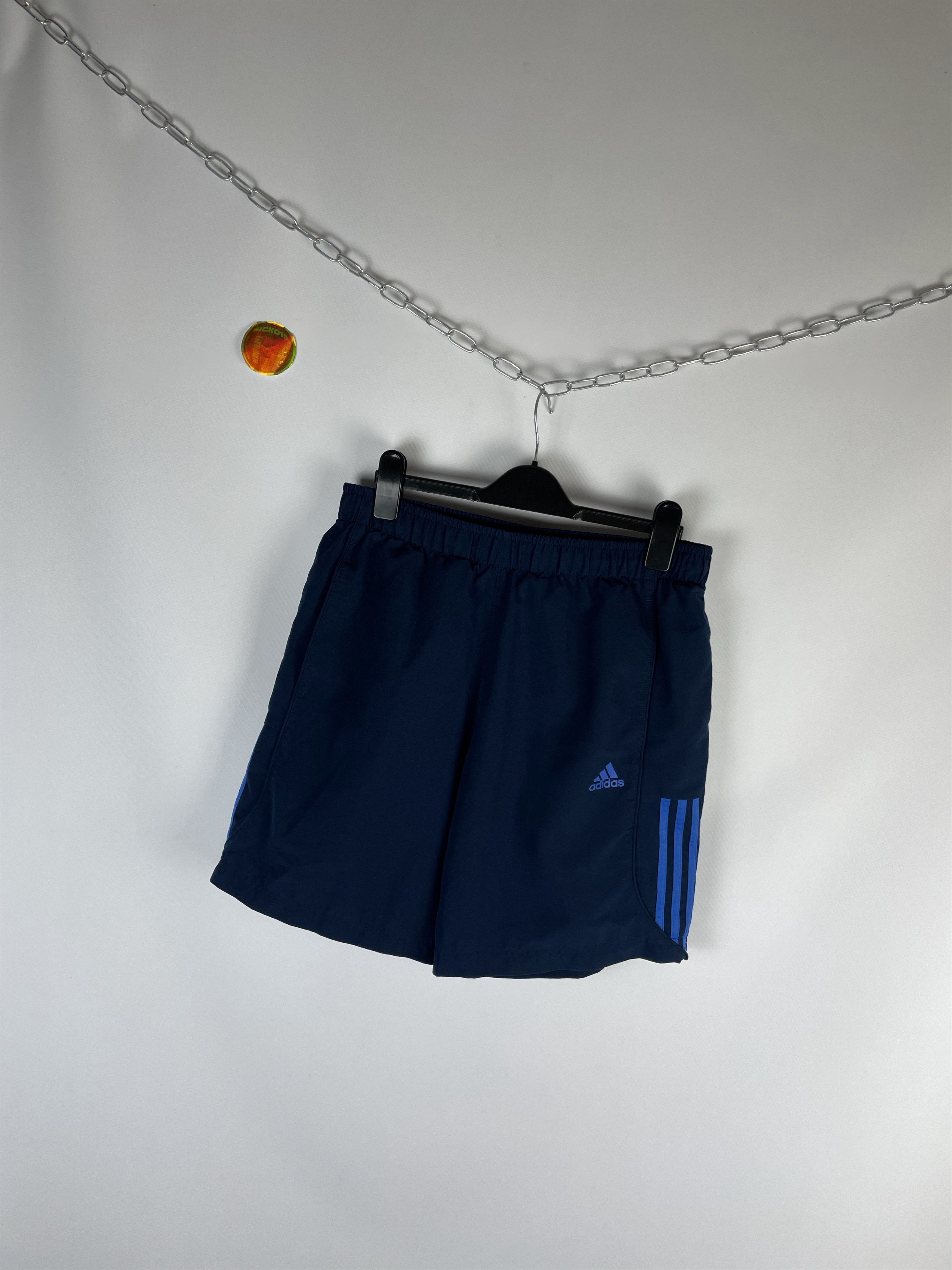 Adidas Vintage Adidas Shorts Y2k Size US 32 / EU 48 - 2 Thumbnail