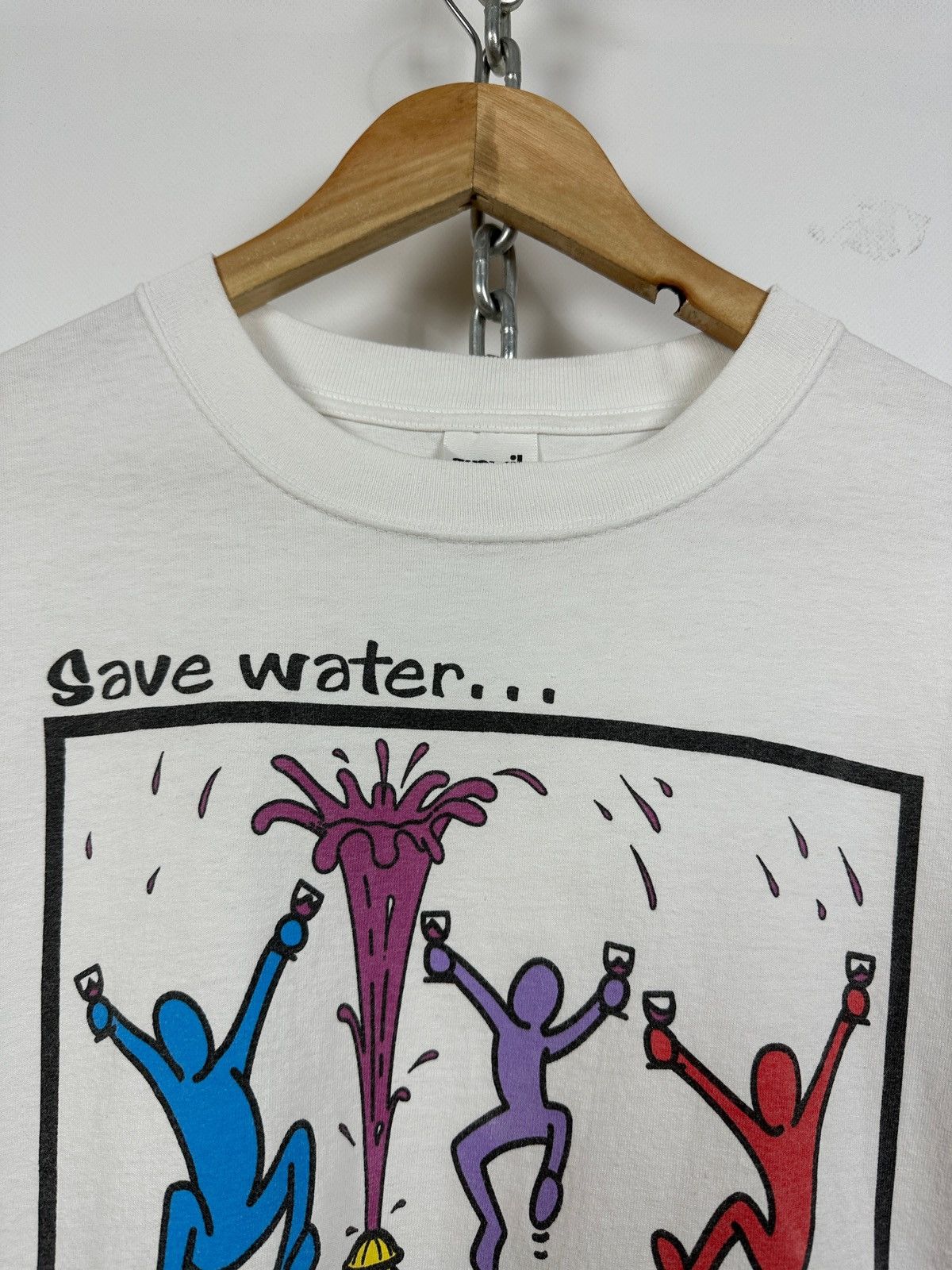Keith Haring 1999 Vintage Keith Haring Save Water Drink Wine Art T-Shirt Size US L / EU 52-54 / 3 - 6 Thumbnail