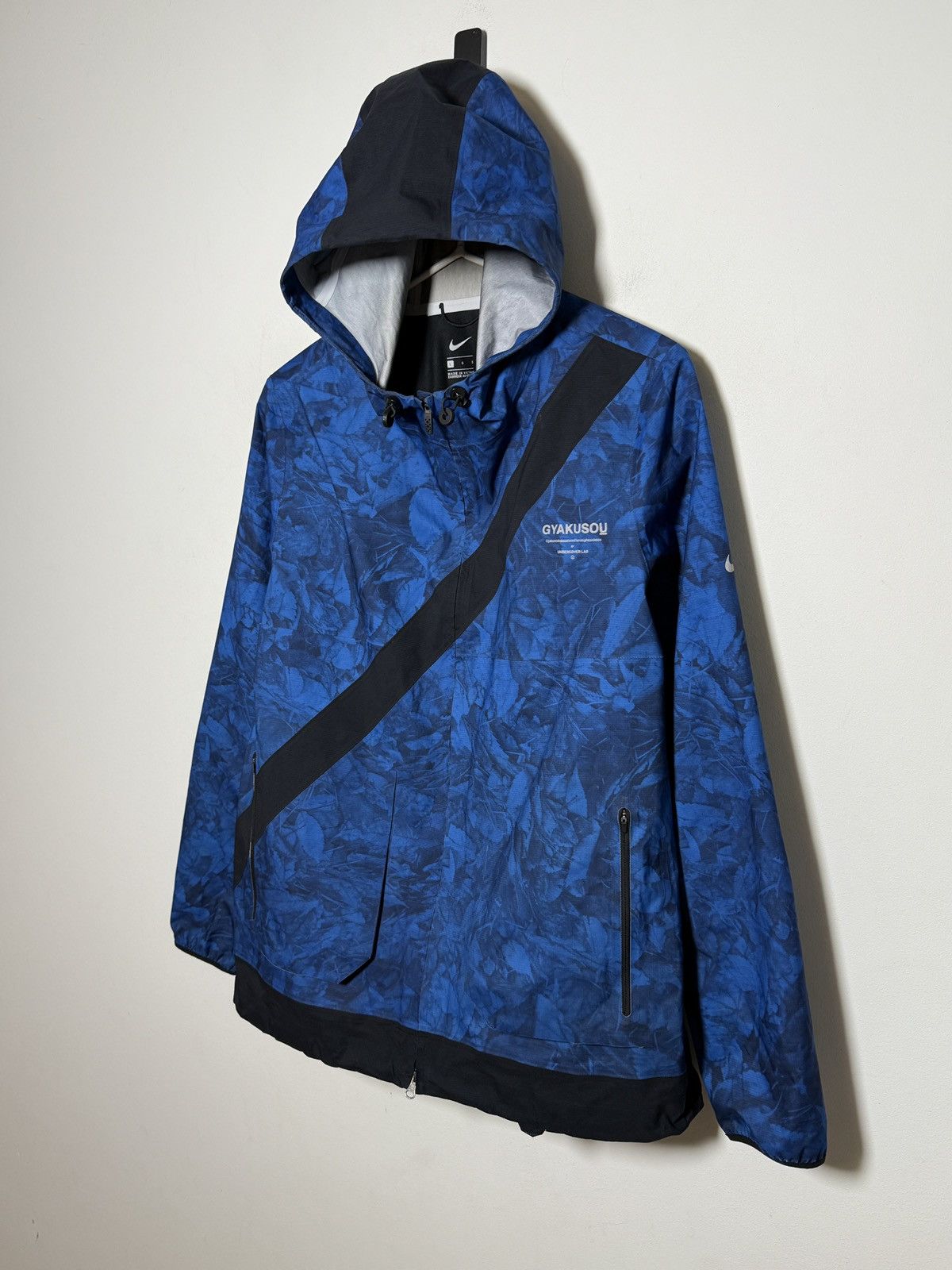 Nike × Undercover This Nike x Undercover Gyakusou tech jacket s-m Size US M / EU 48-50 / 2 - 5 Thumbnail