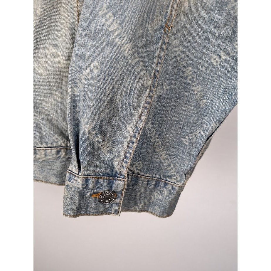 Balenciaga o1rshd1 Jacket Japanese Ring Blue Denim in Blonde Ring Size US L / EU 52-54 / 3 - 8 Thumbnail
