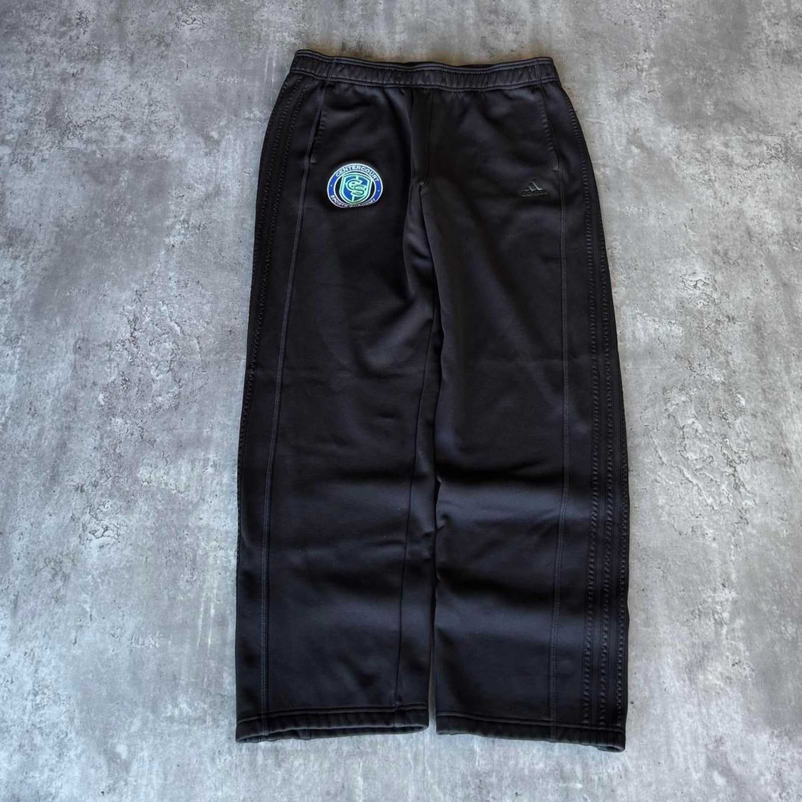 Adidas × Vintage Adidas Black Embroidered Essential Technical Sweatpants Size US 34 / EU 50 - 1 Thumbnail