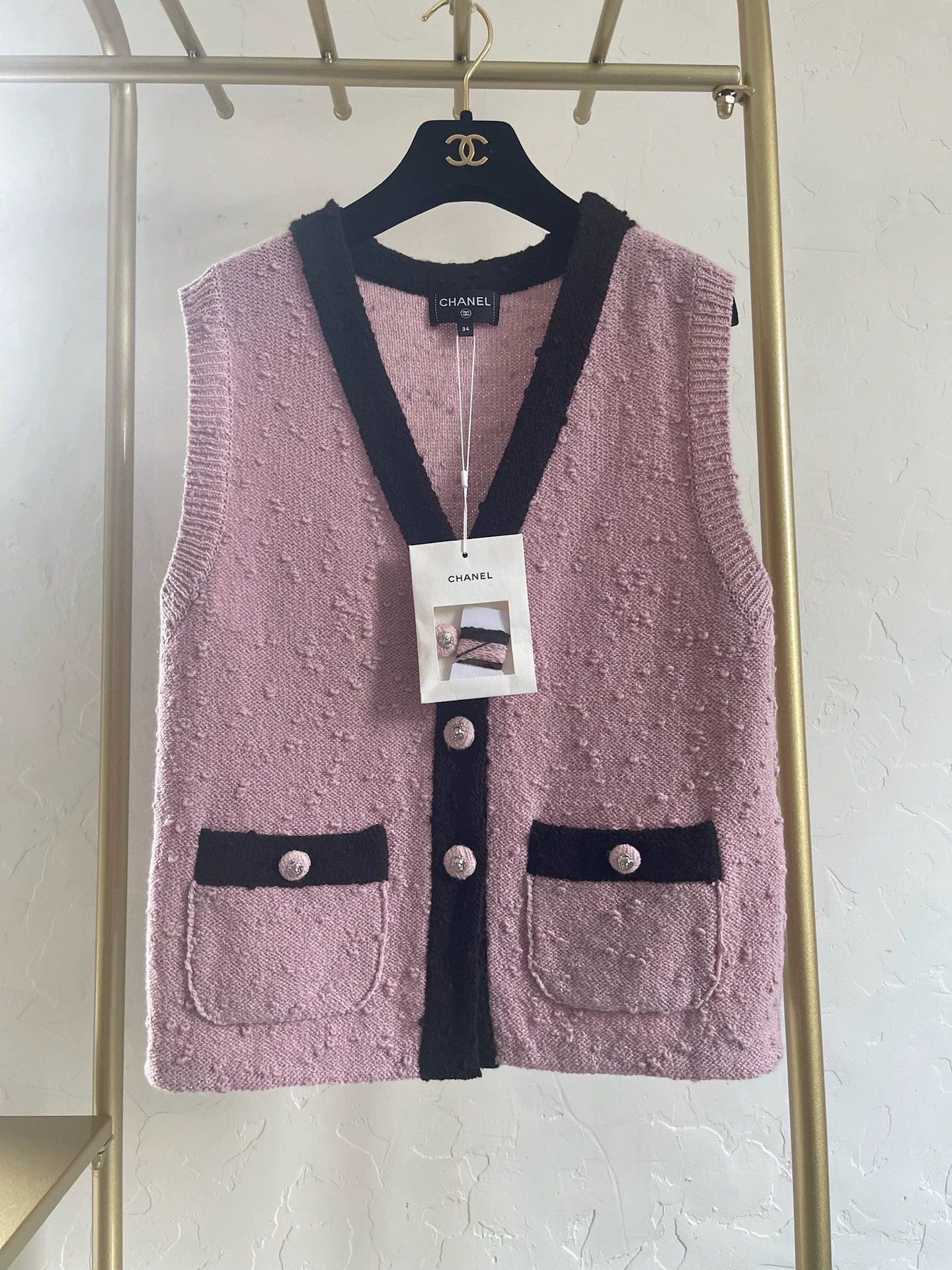 Chanel 2024 Pink Knit Vest FR34 - dmc