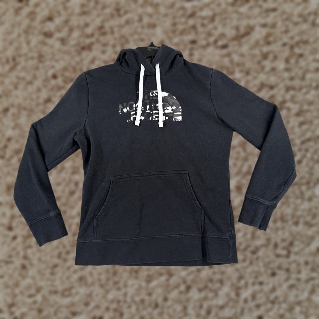 The North Face The North Face Hoodie Womens Medium Black Camouflage Logo Pullover Crew Neck Pockets 34 in Regular Size Type: Hoodie Size M / US 6-8 / IT 42-44 - 1 Thumbnail