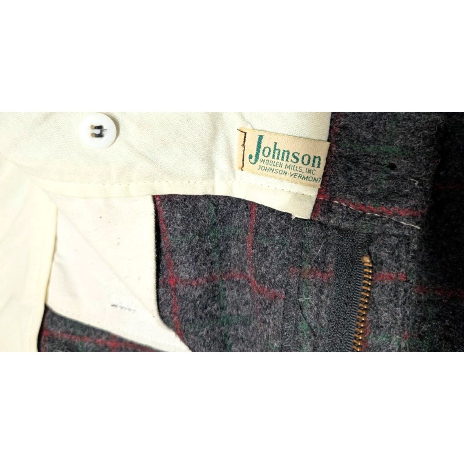 Johnson Woolen Mills VINTAGE Johnston Woolen Mills Pants Hunting Men 40x34 Charcoal Gray Wool Windowpane 40x34 Mens Size US 40 / EU 56 - 3 Thumbnail