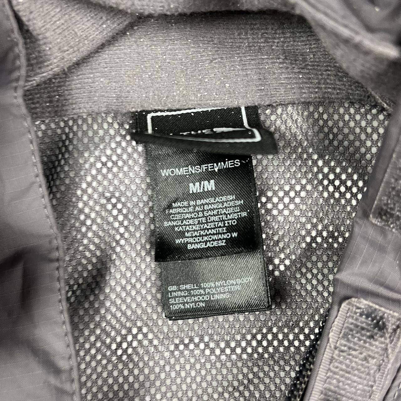 The North Face North Face windbreaker jacket Size M / US 6-8 / IT 42-44 - 3 Thumbnail