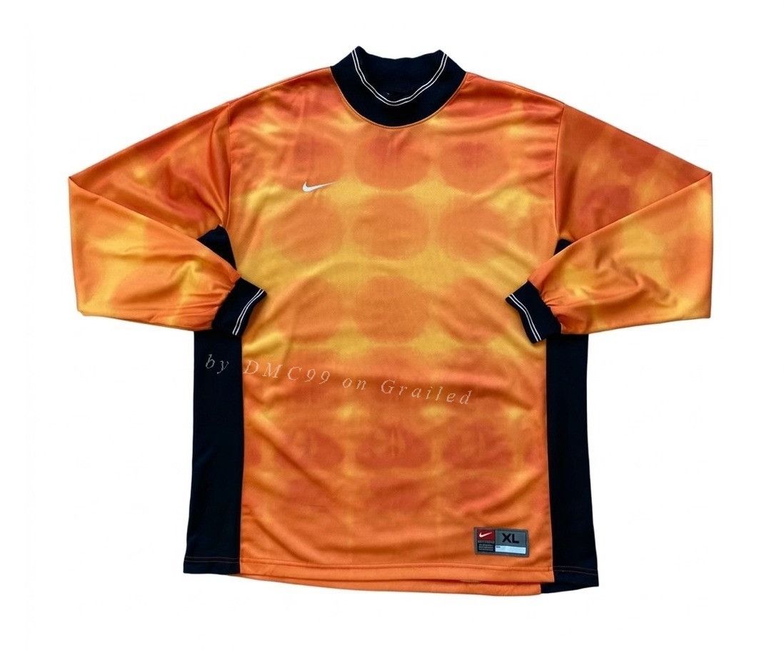 Vintage Vintage 90's Nike Polka Dot Goalkeeper Jersey Size US M / EU 48-50 / 2 - 1 Thumbnail